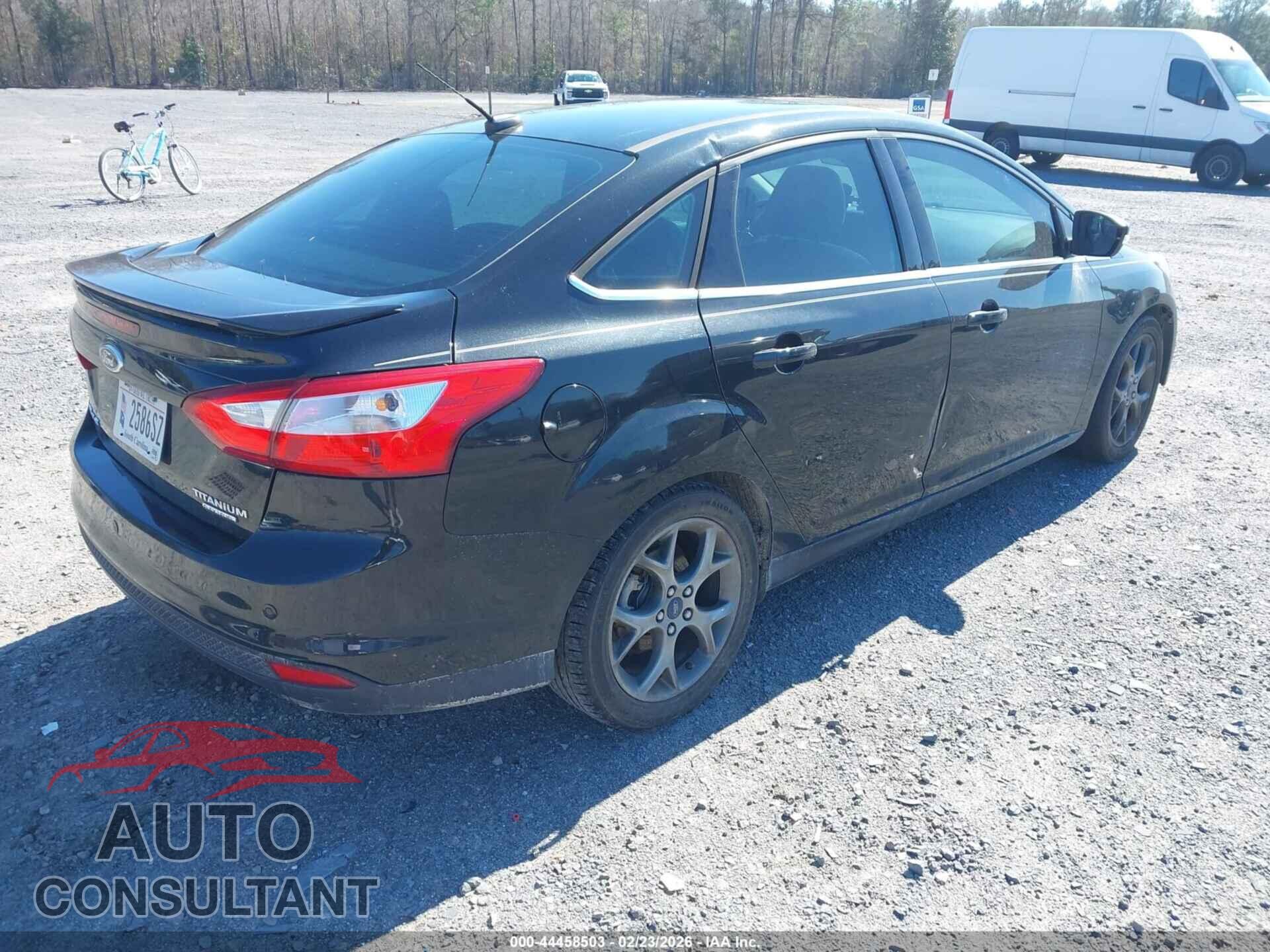 FORD FOCUS 2014 - 1FADP3J28EL435746