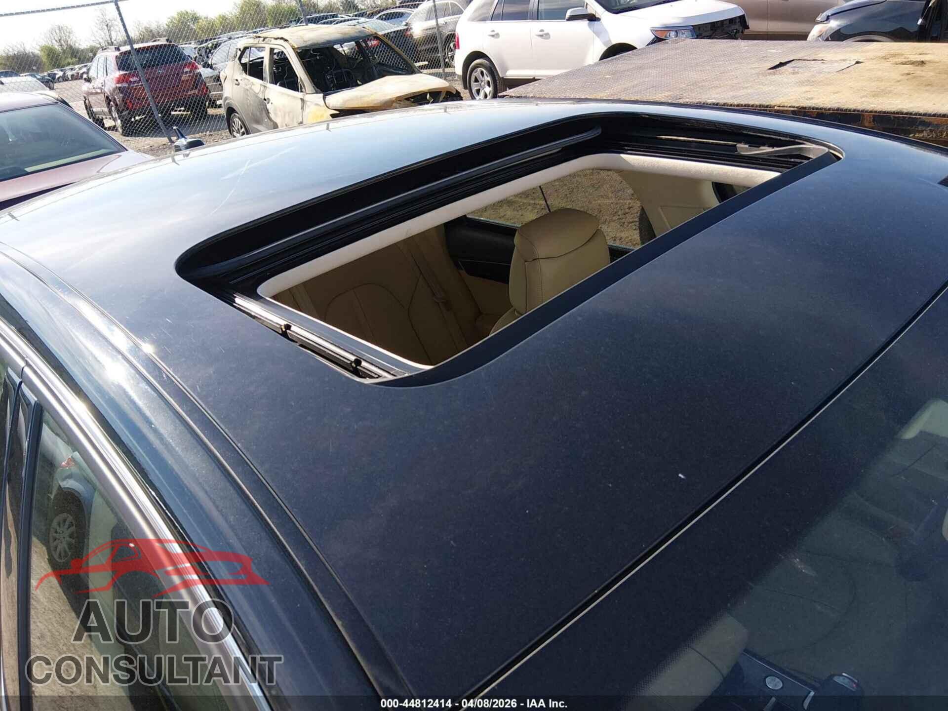 AUDI A8 L 2013 - WAUR2AFD5DN020770