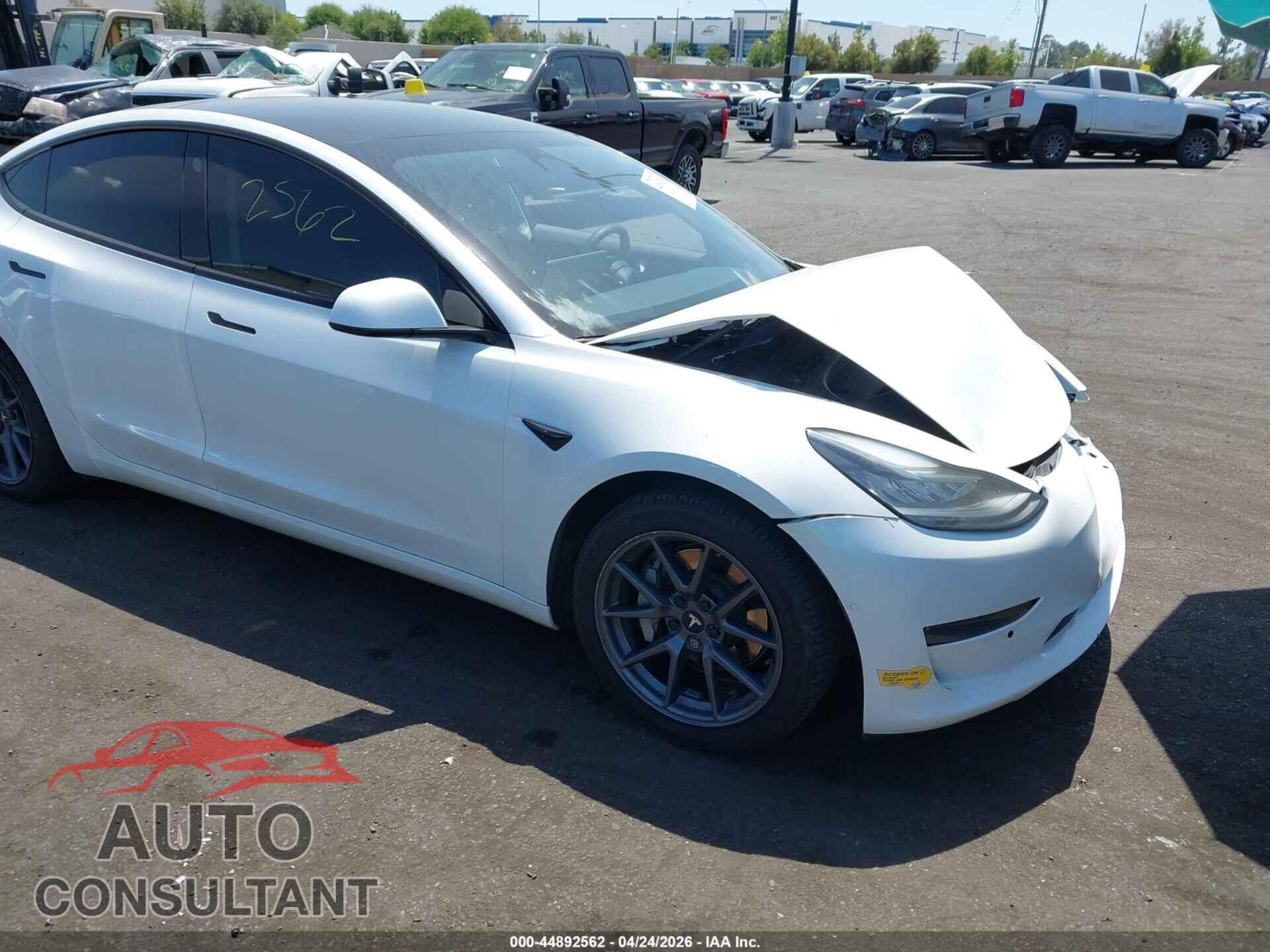 TESLA MODEL 3 2022 - 5YJ3E1EB3NF298471
