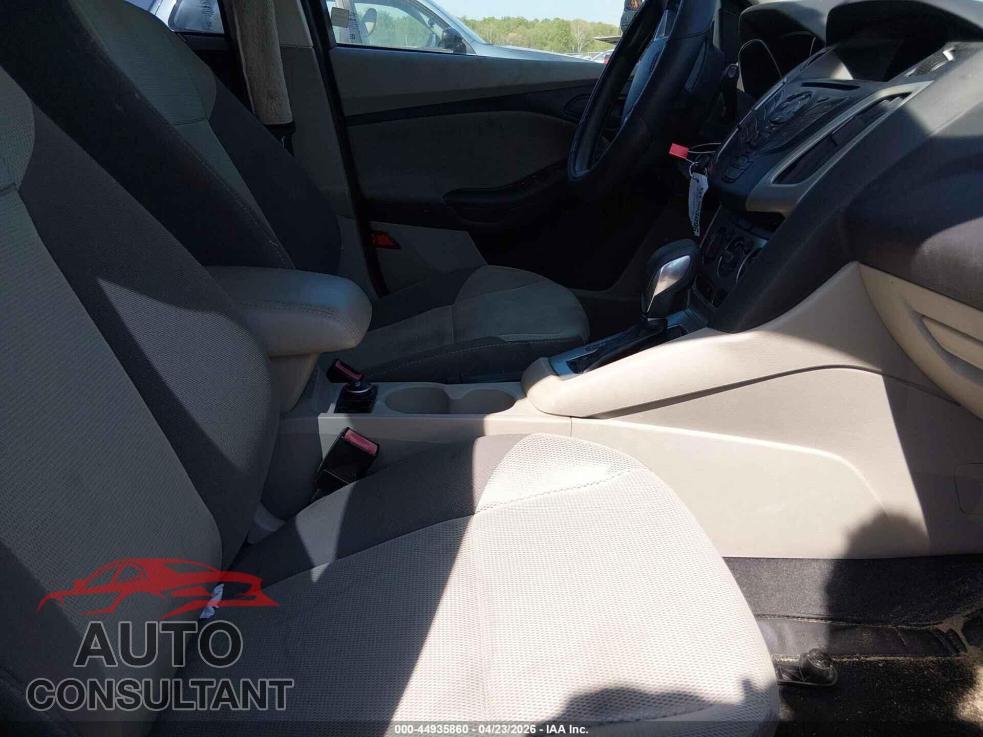 FORD FOCUS 2012 - 1FAHP3K26CL343693