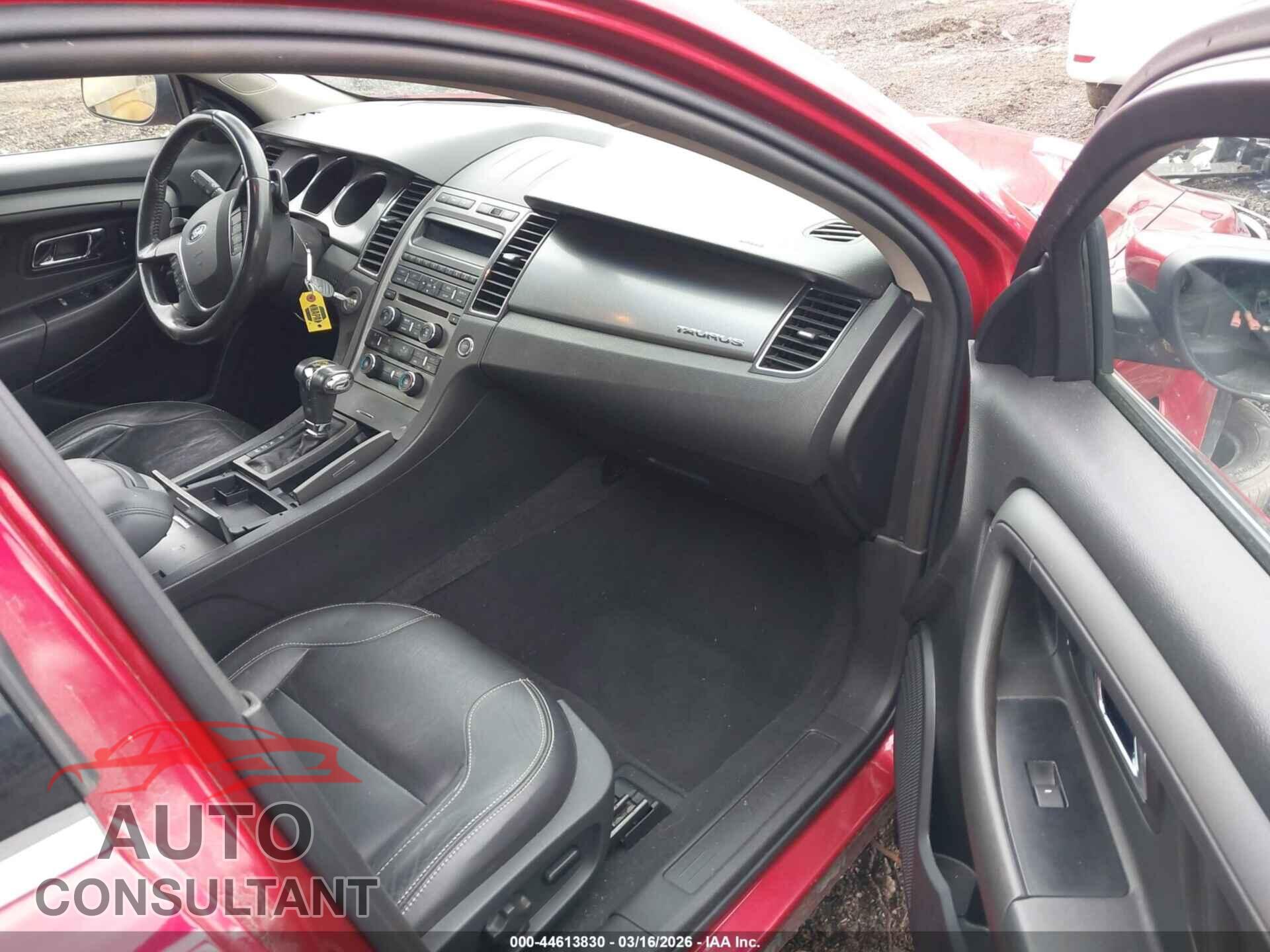 FORD TAURUS 2011 - 1FAHP2EW3BG104263