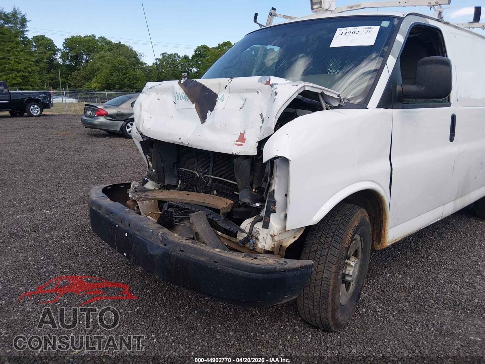 CHEVROLET EXPRESS 2500 2011 - 1GCWGFCG7B1174145
