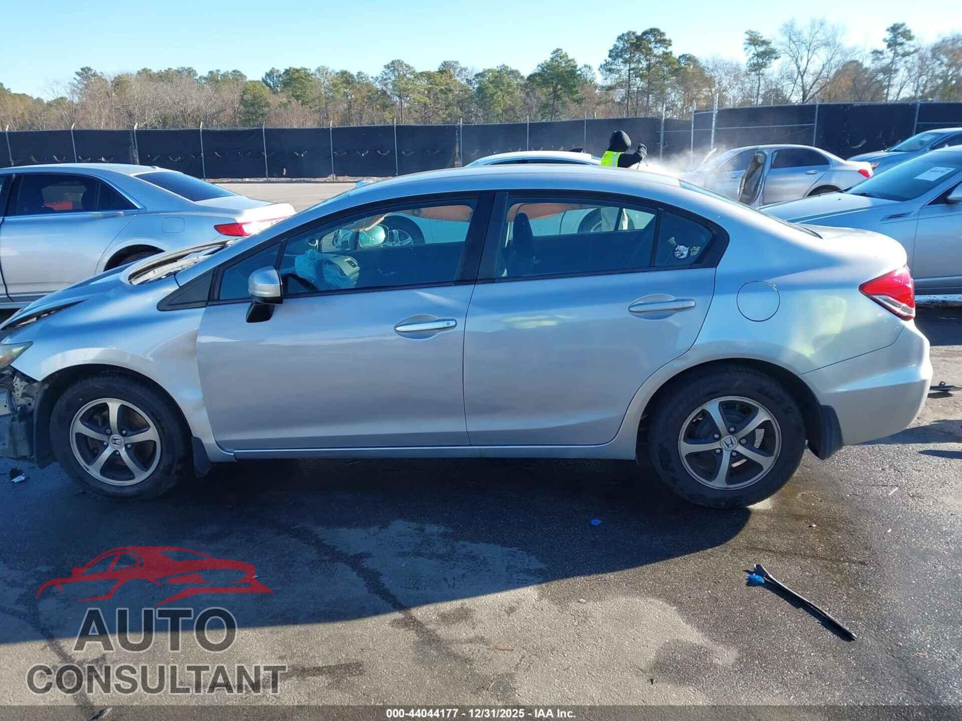 HONDA CIVIC 2015 - 19XFB2F71FE030970