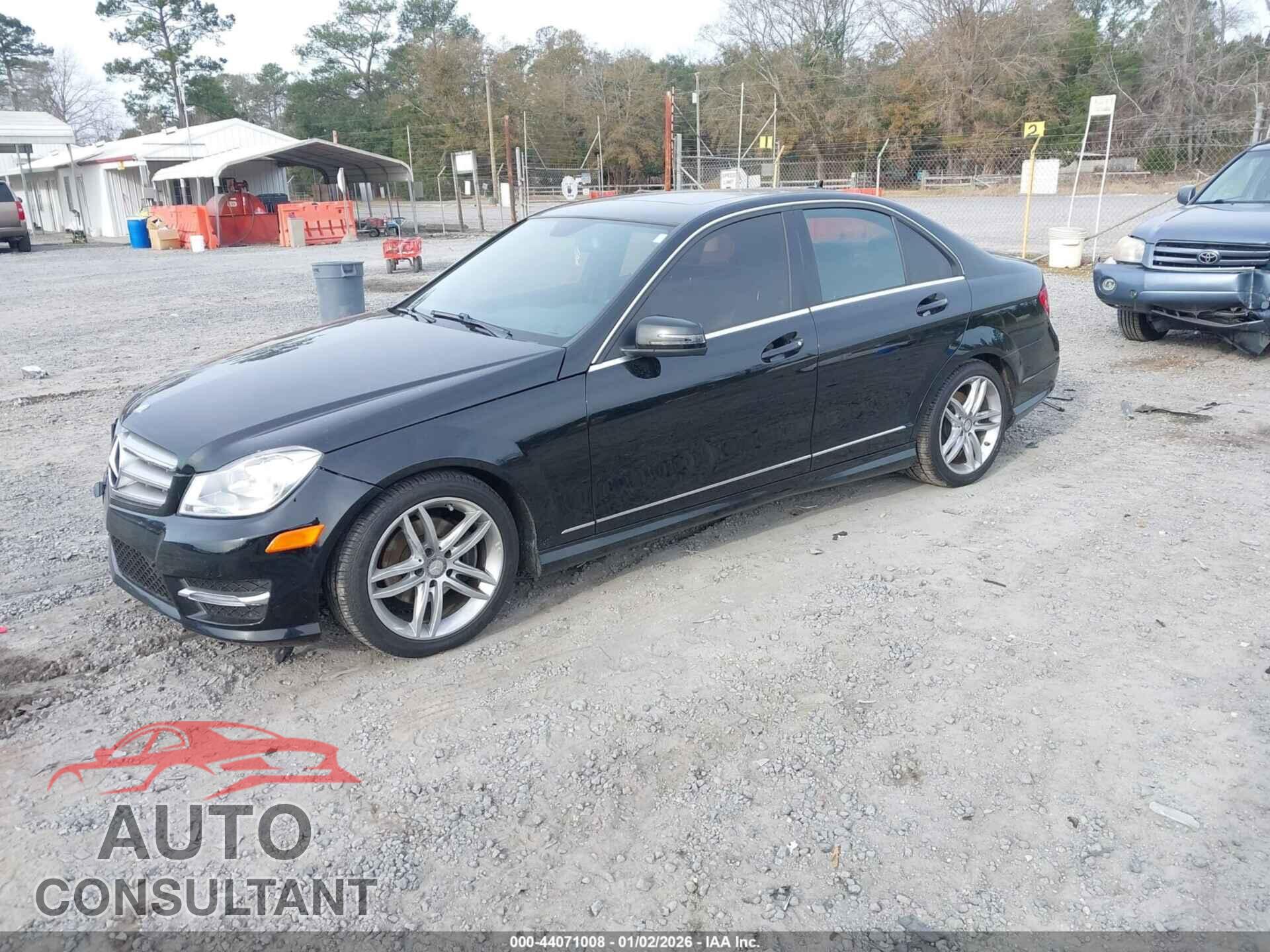 MERCEDES-BENZ C-CLASS 2014 - WDDGF4HB4EA963601