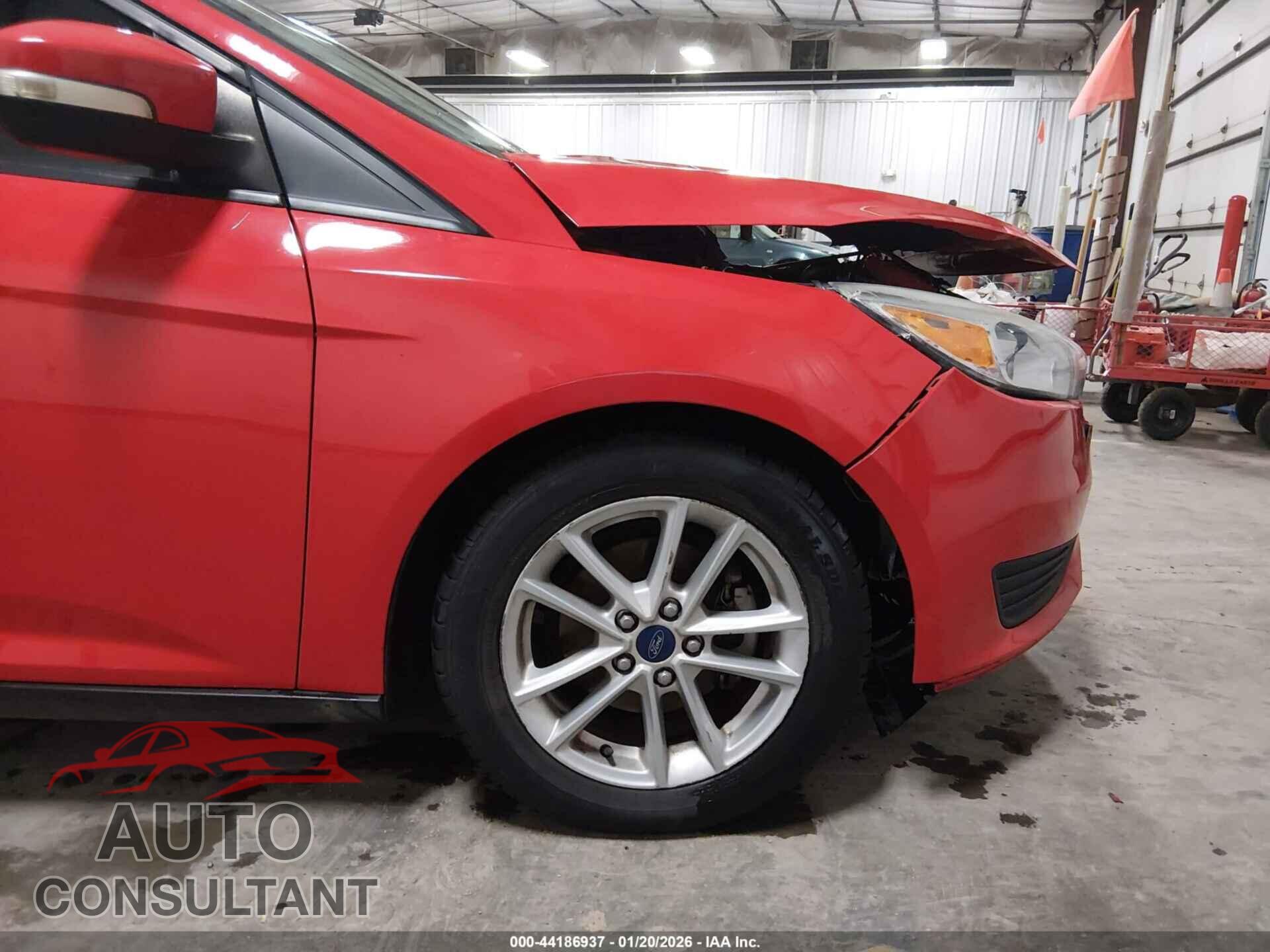 FORD FOCUS 2015 - 1FADP3F23FL334916