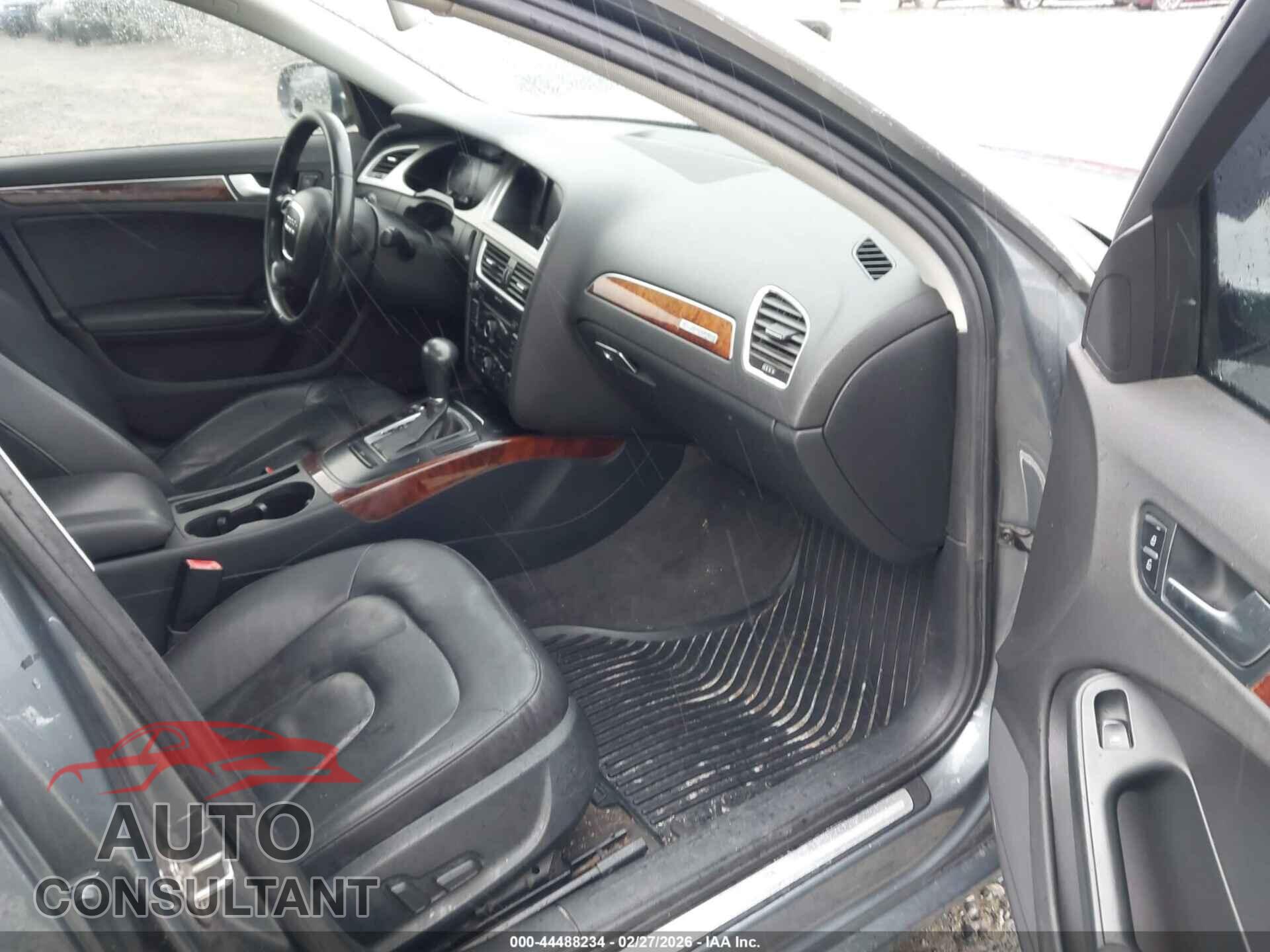 AUDI A4 2012 - WAUBFAFL8CN019608