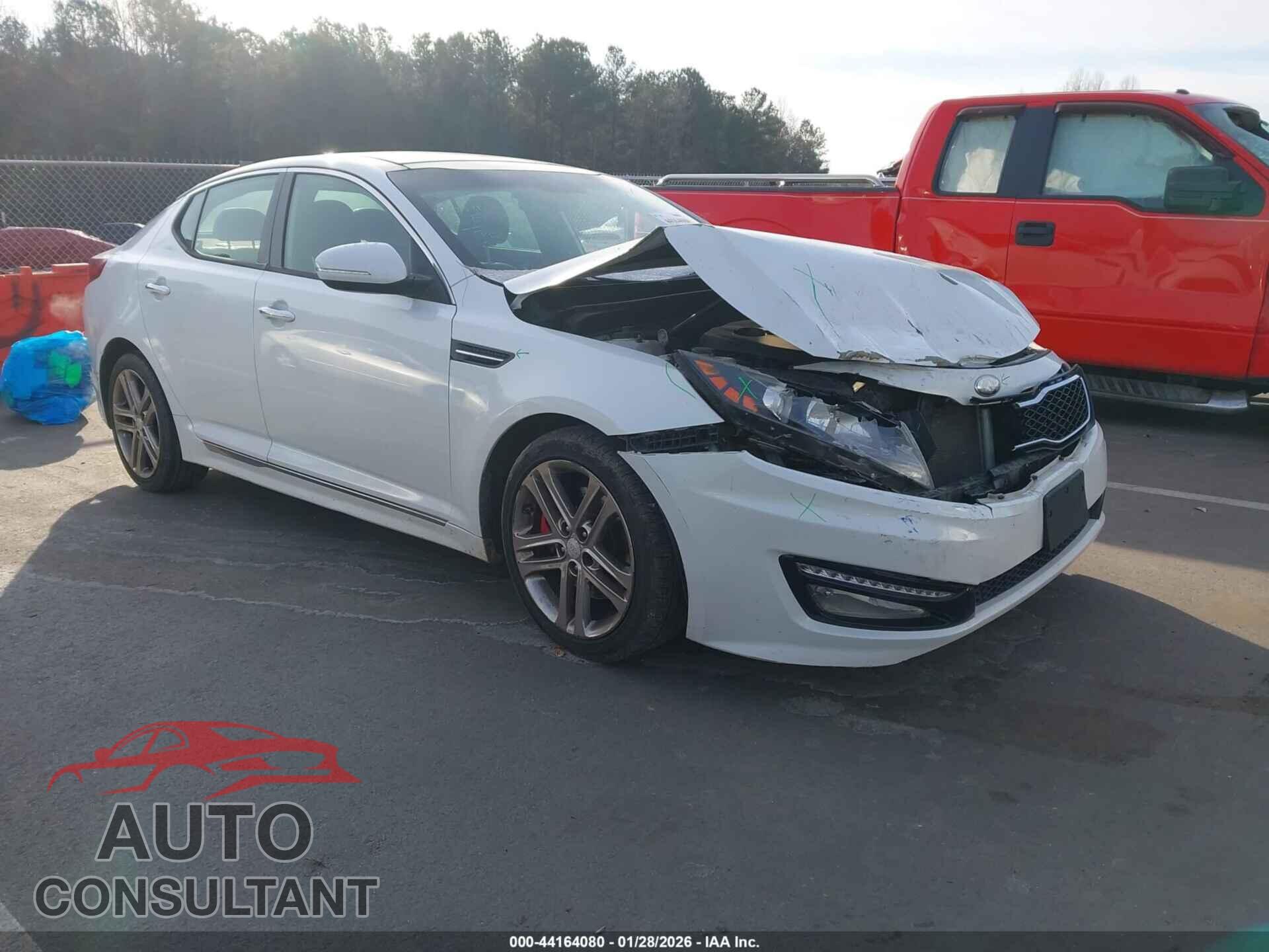 KIA OPTIMA 2013 - 5XXGR4A67DG100549