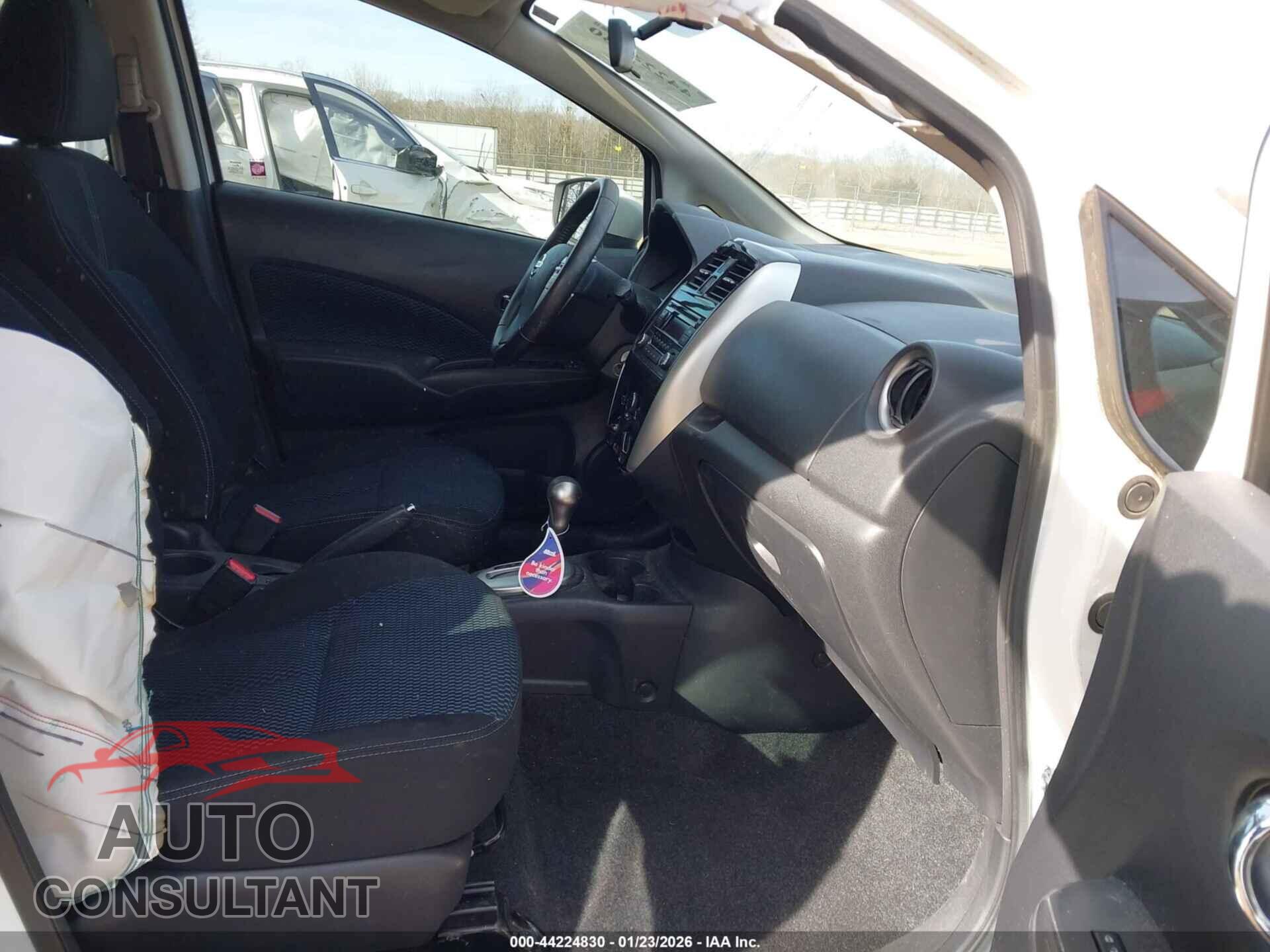 NISSAN VERSA NOTE 2015 - 3N1CE2CP2FL350960