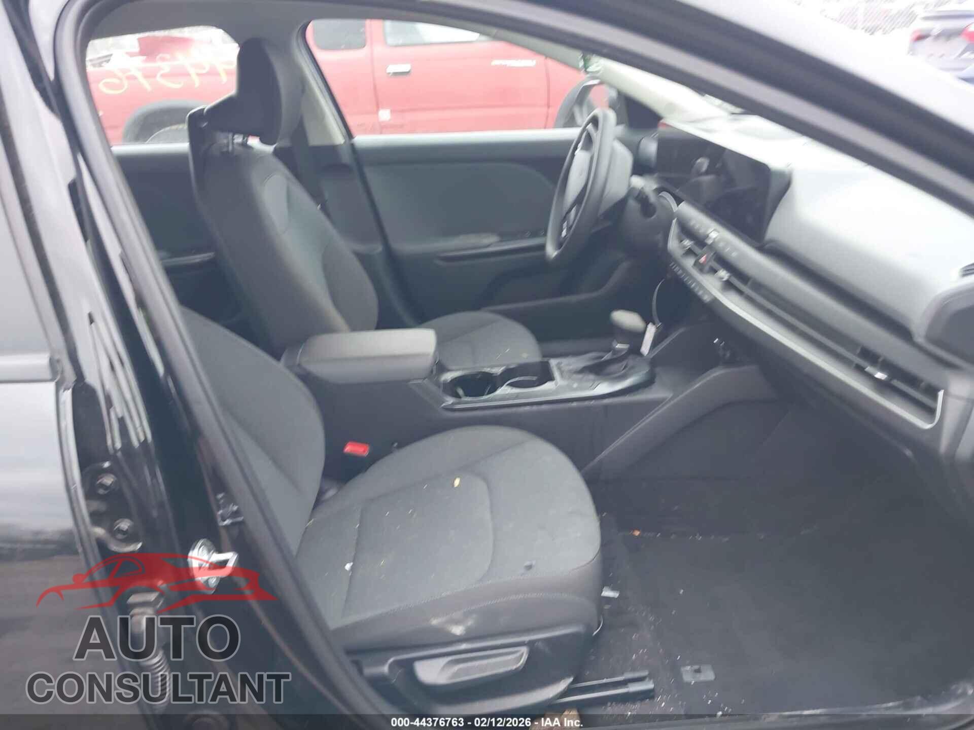 KIA K4 2025 - 3KPFT4DE2SE153567