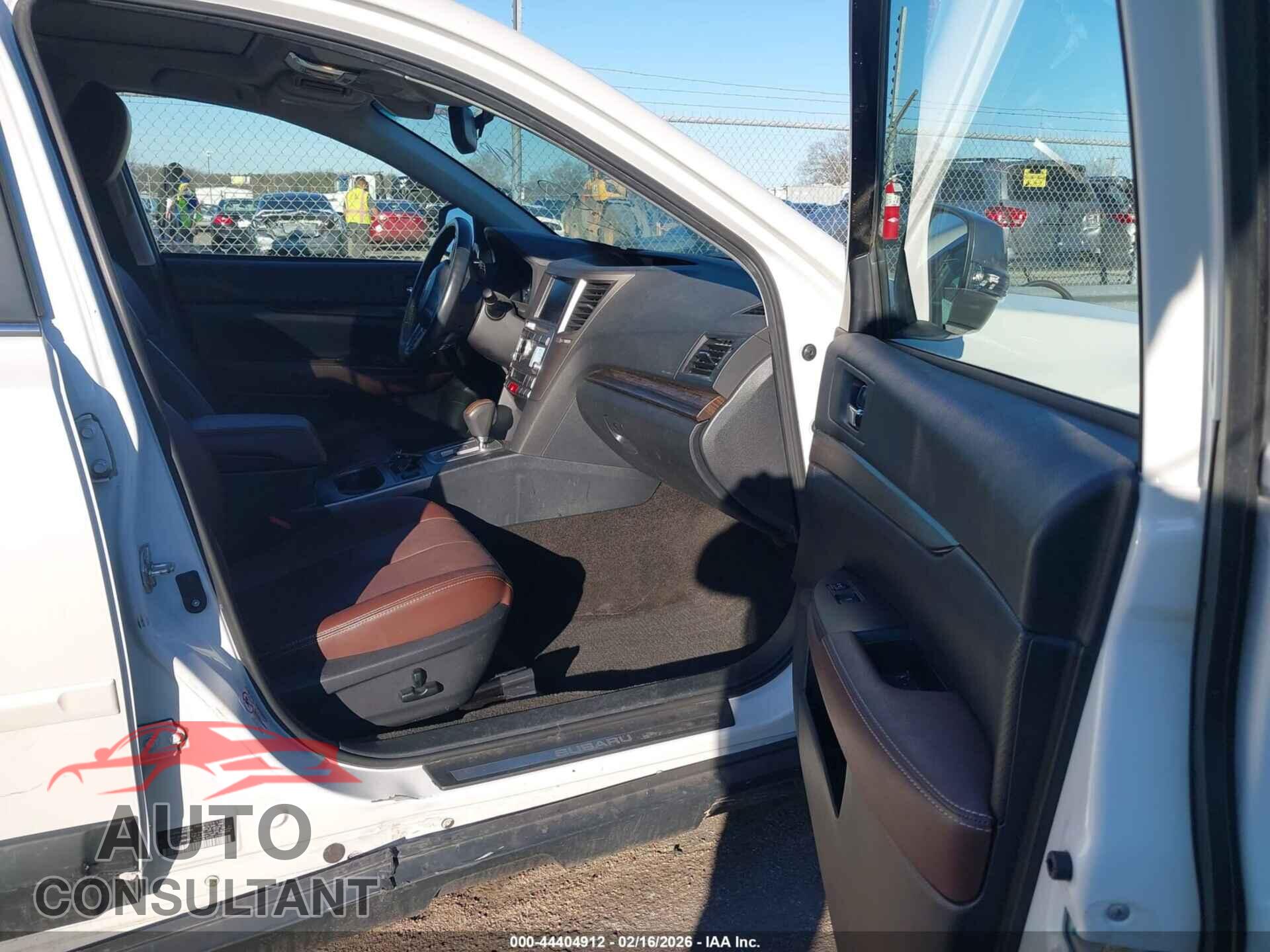 SUBARU OUTBACK 2014 - 4S4BRDPC2E2277956