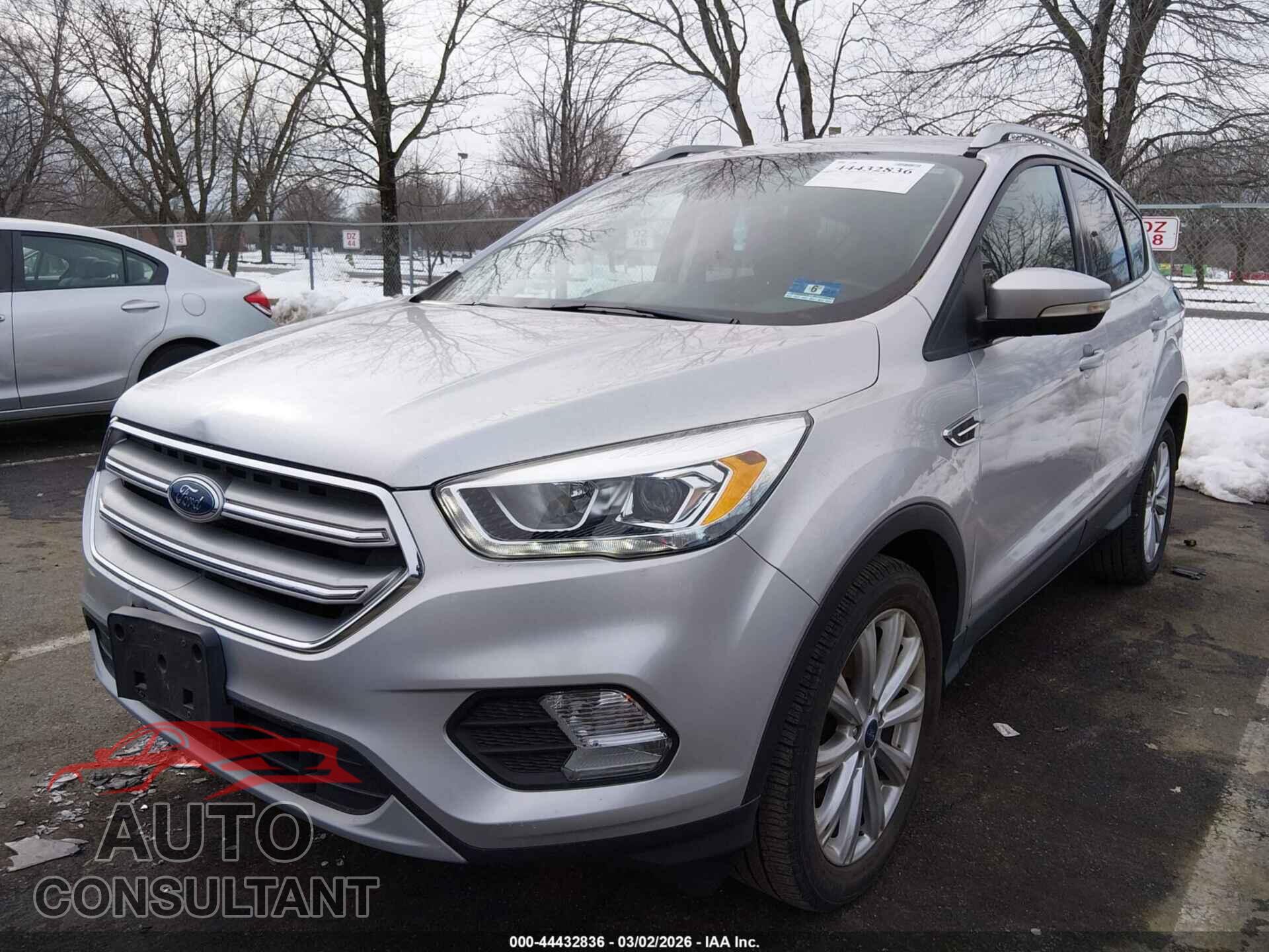 FORD ESCAPE 2017 - 1FMCU0JD1HUC71748