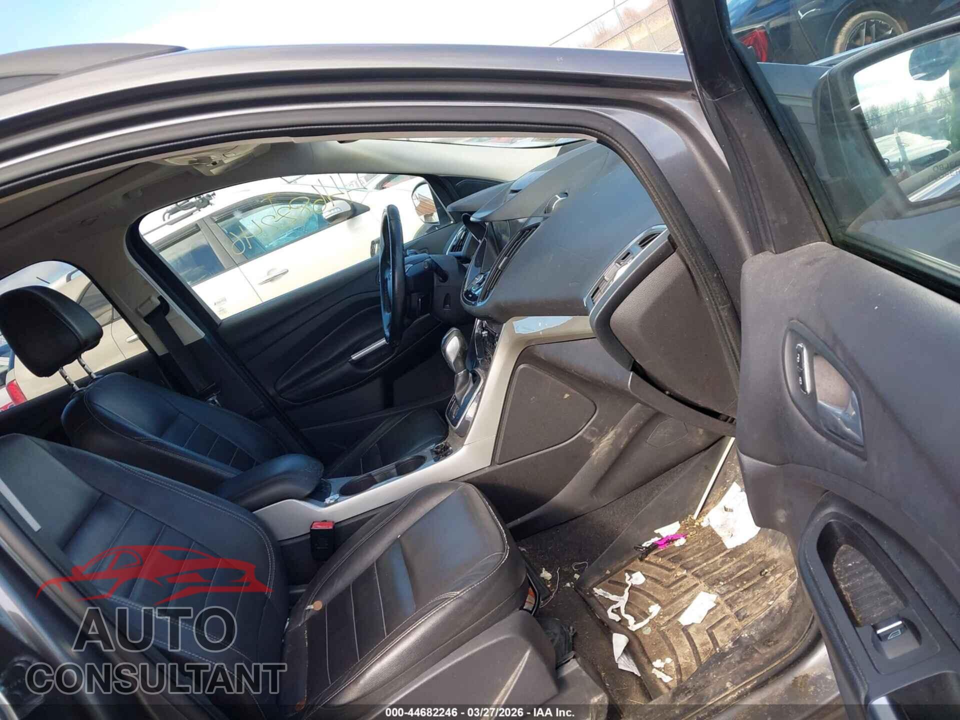 FORD ESCAPE 2013 - 1FMCU9H94DUB49885