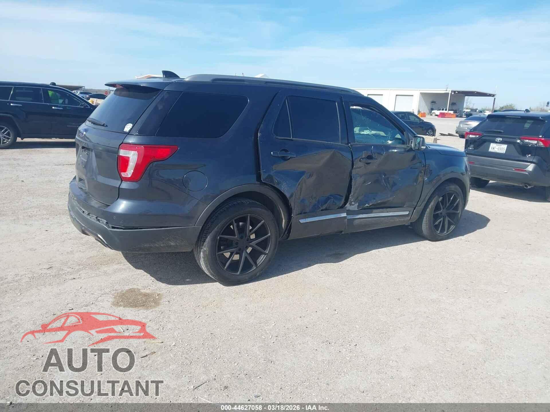 FORD EXPLORER 2017 - 1FM5K7D81HGA42801