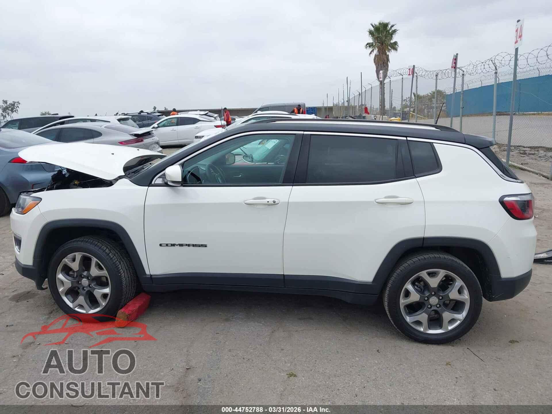 JEEP COMPASS 2019 - 3C4NJDCB0KT733615