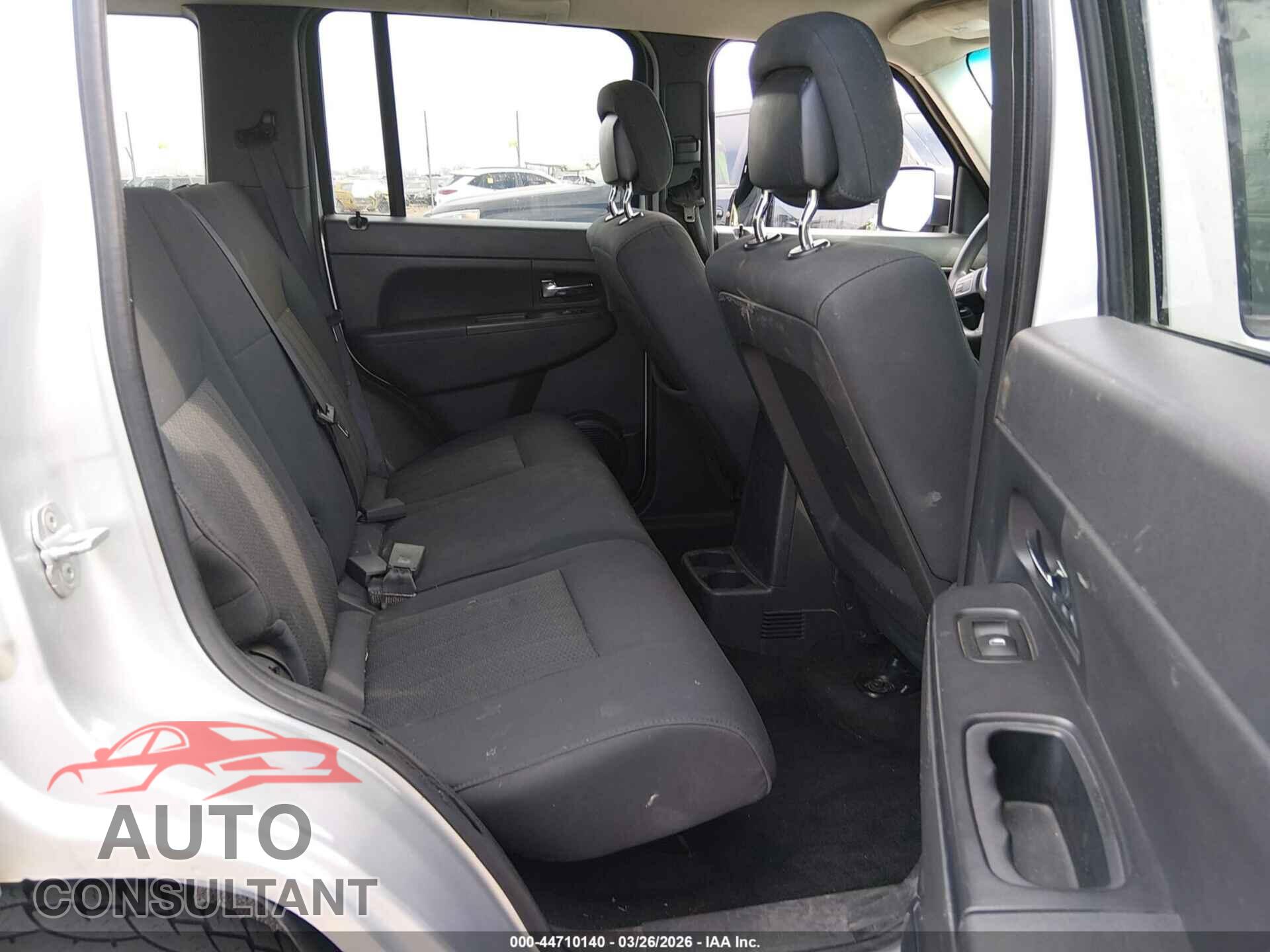 JEEP LIBERTY 2011 - 1J4PN2GK3BW568790