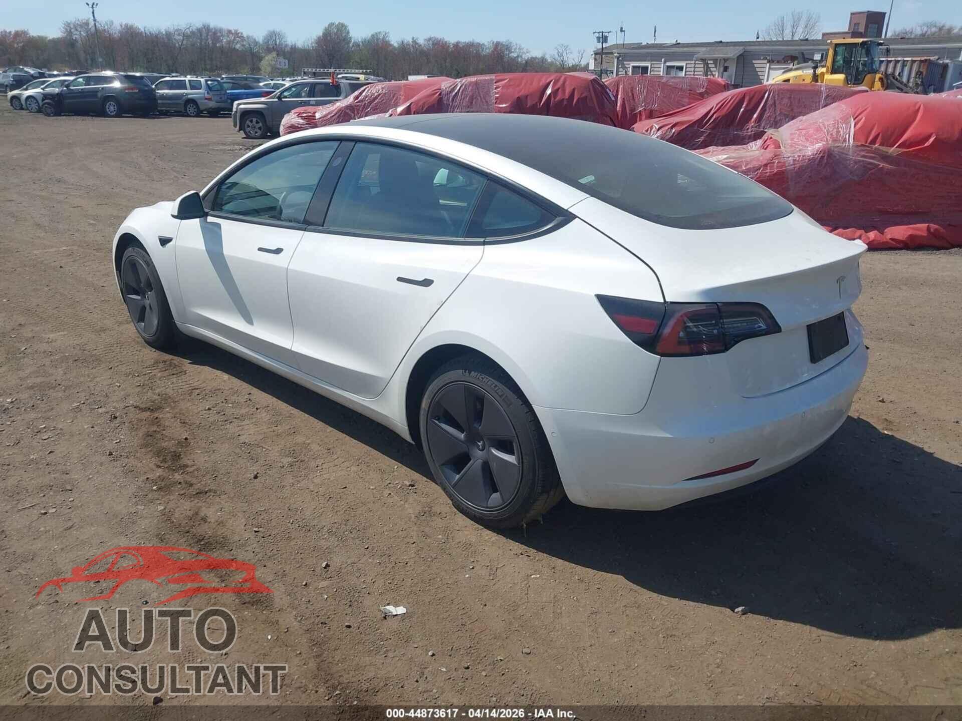 TESLA MODEL 3 2021 - 5YJ3E1EA3MF048024