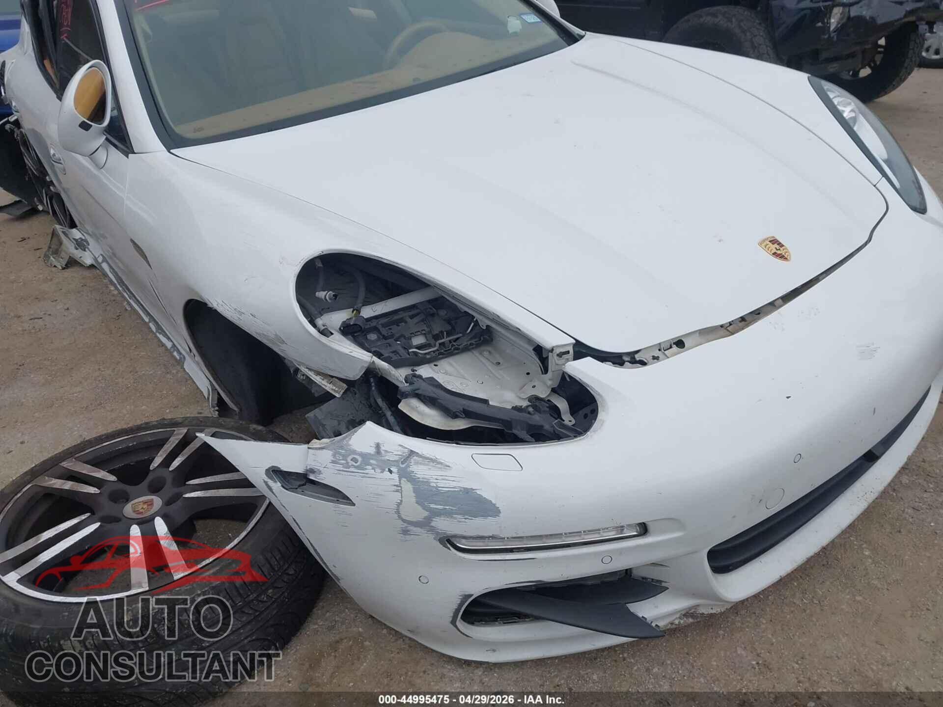 PORSCHE PANAMERA 2014 - WP0AA2A75EL010084