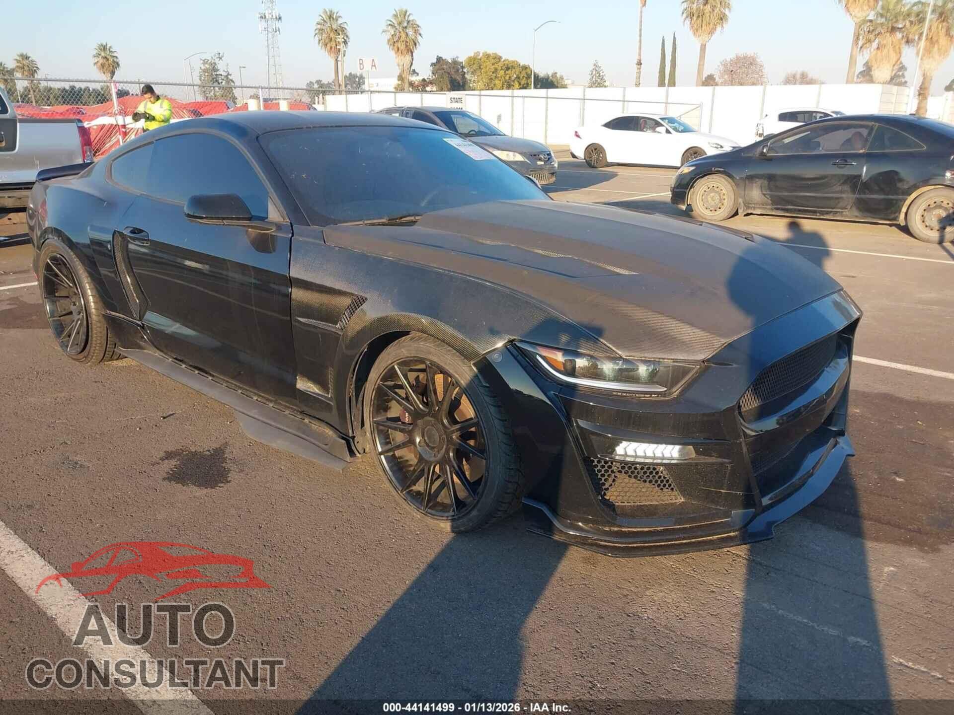 FORD MUSTANG 2017 - 1FA6P8CF7H5244902
