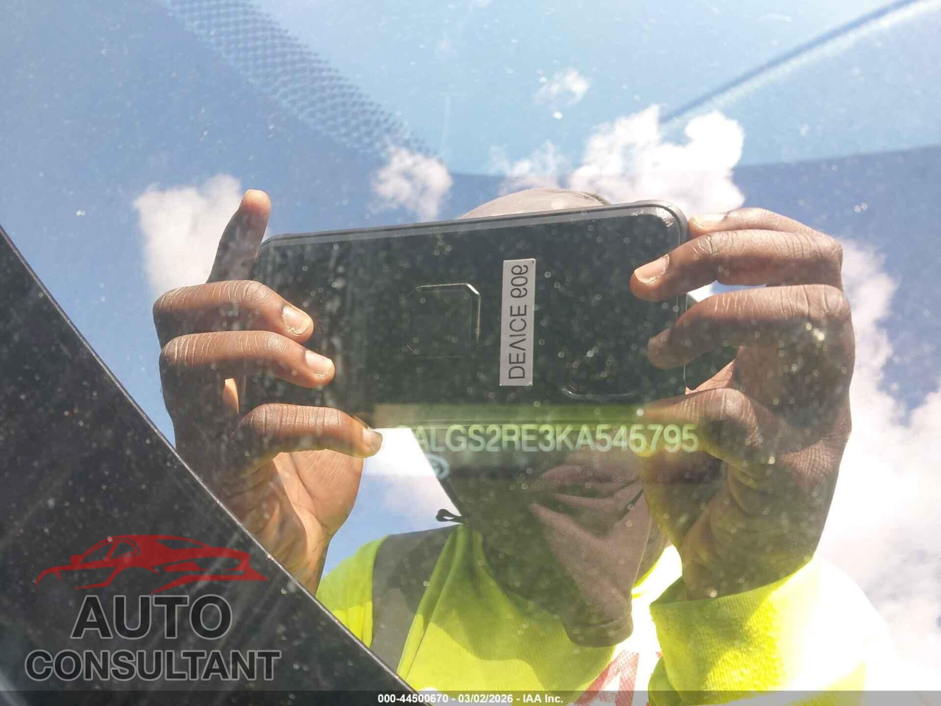 LAND ROVER RANGE ROVER 2019 - SALGS2RE3KA545795