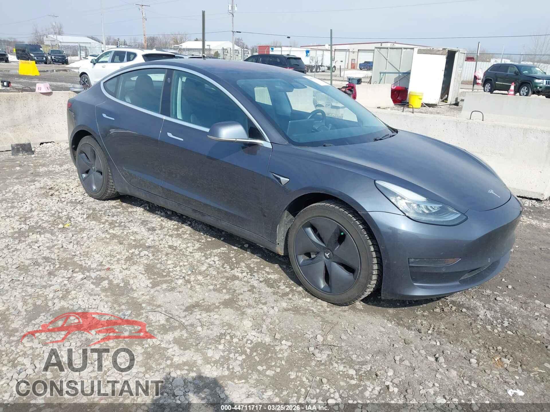 TESLA MODEL 3 2018 - 5YJ3E1EA5JF037408