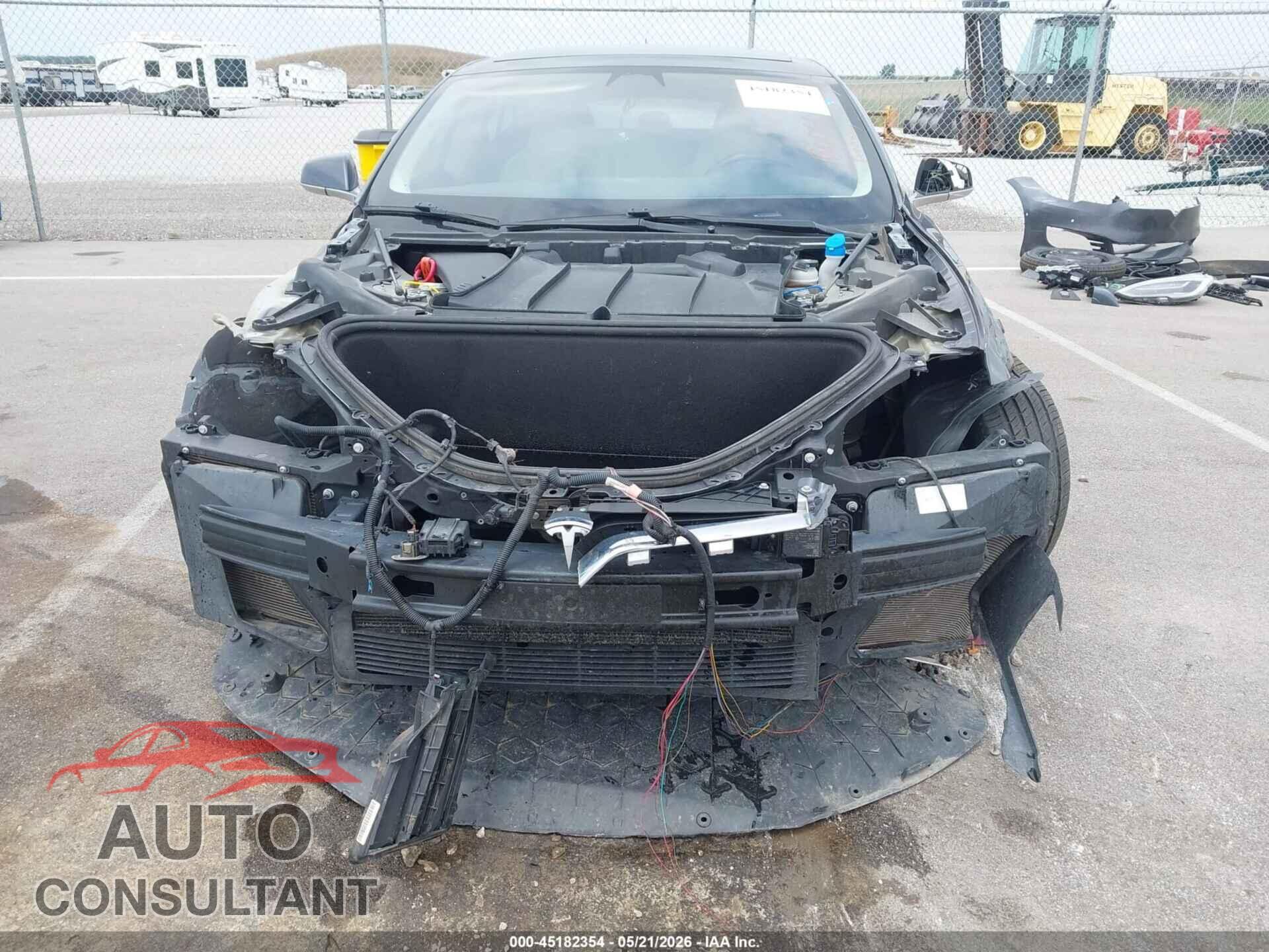 TESLA MODEL S 2018 - 5YJSA1E26JF284825