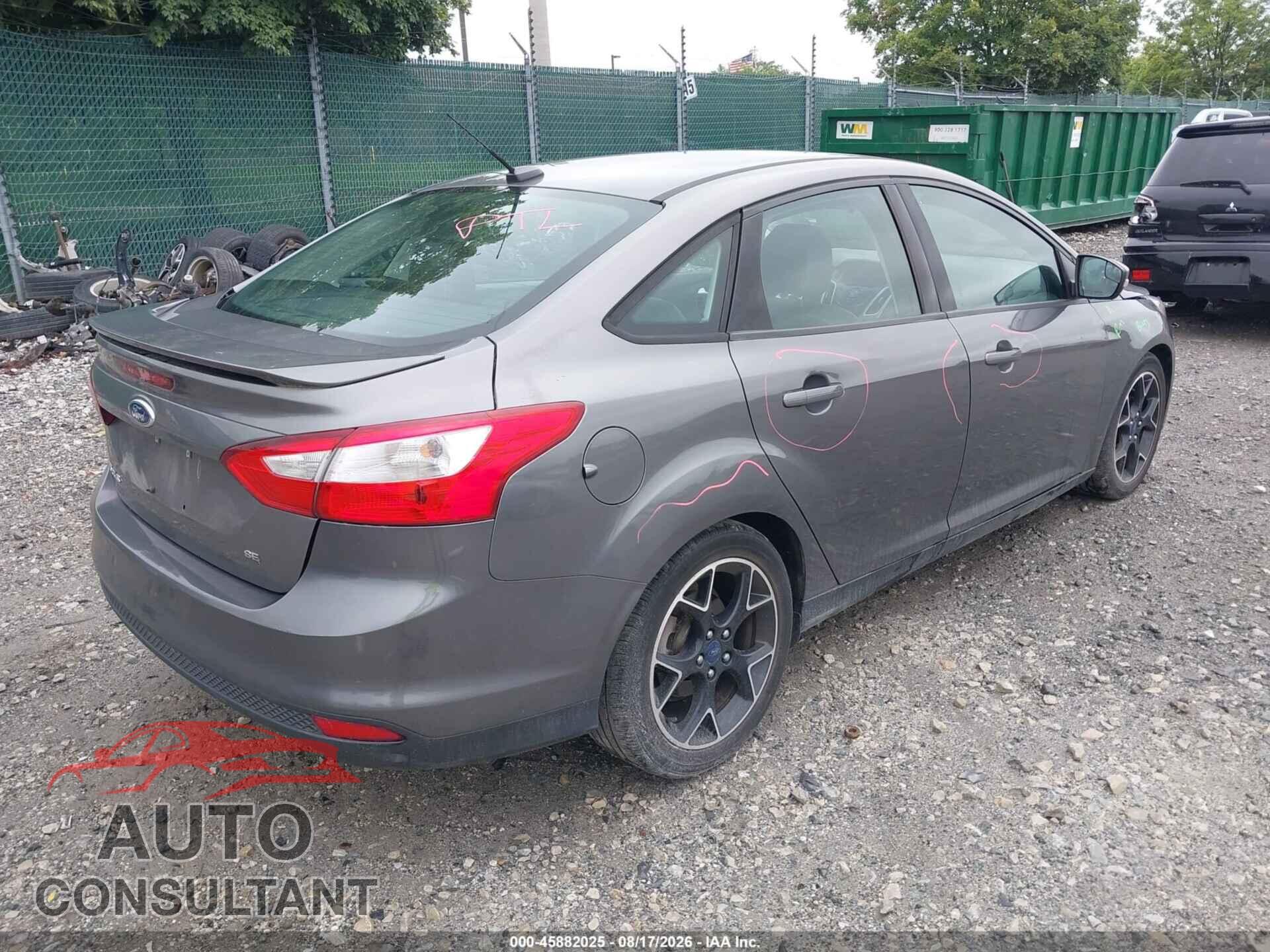 FORD FOCUS 2014 - 1FADP3F2XEL201715