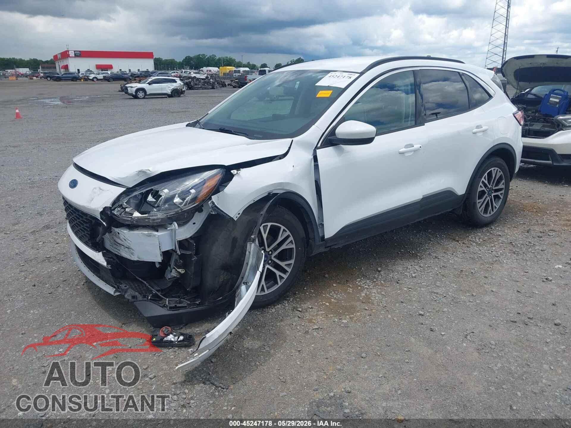 FORD ESCAPE 2020 - 1FMCU0H62LUA80811