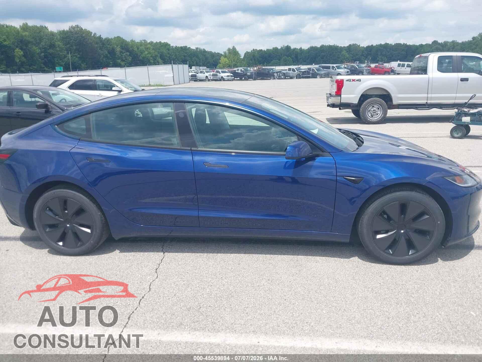 TESLA MODEL 3 2024 - 5YJ3E1EA8RF829807