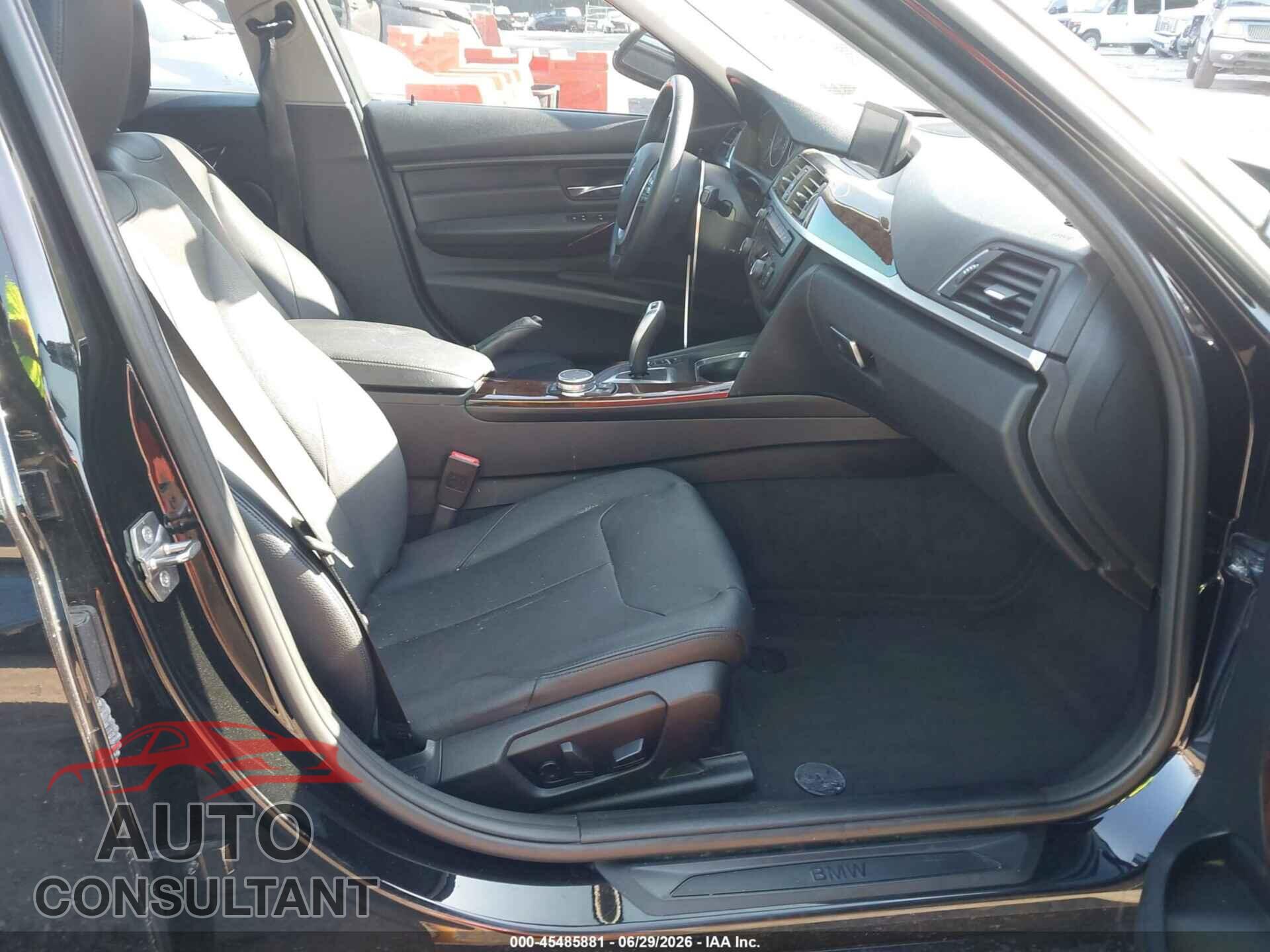 BMW 328I 2015 - WBA3B3C52FF546141
