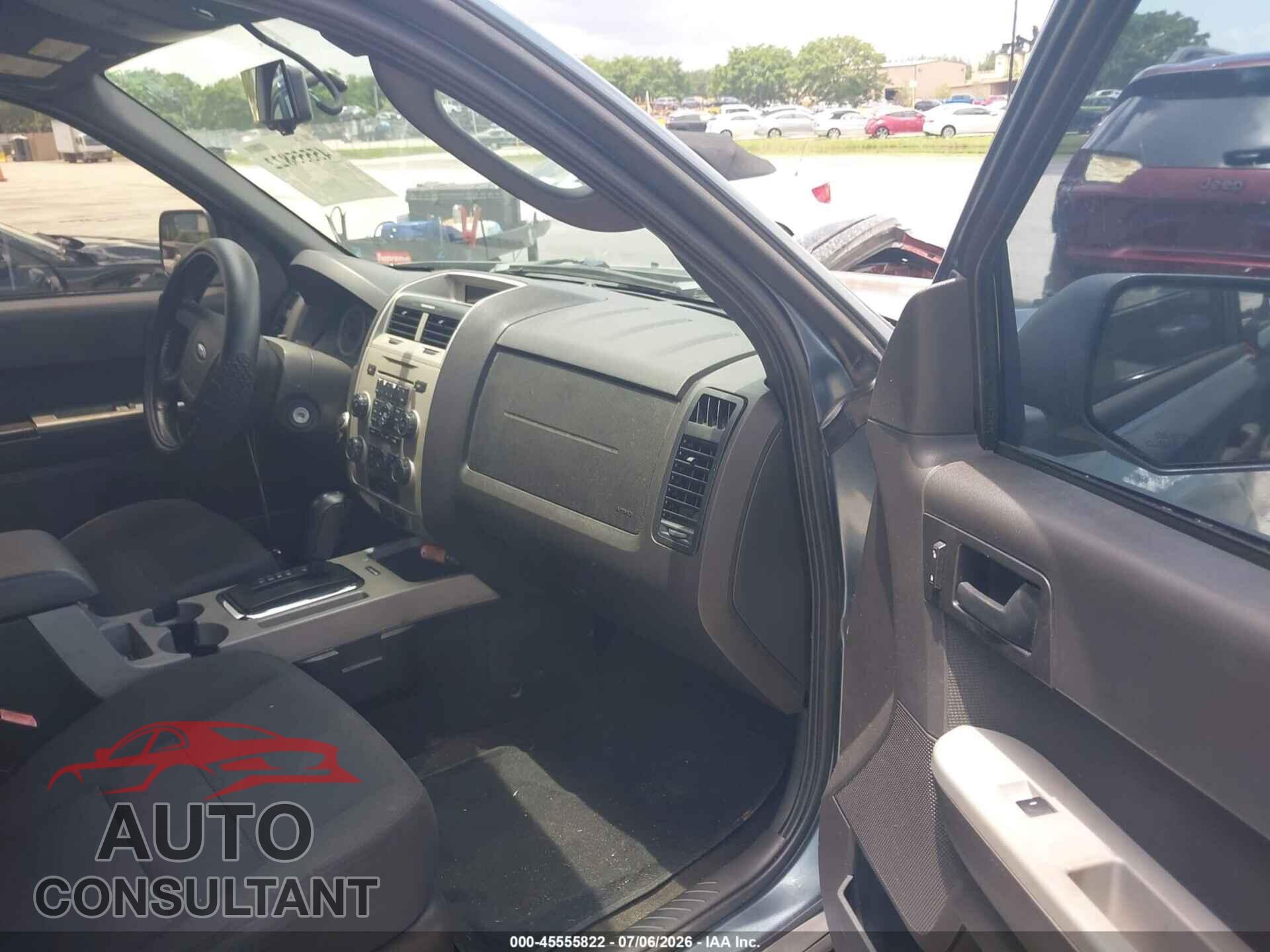 FORD ESCAPE 2010 - 1FMCU0D79AKB28862