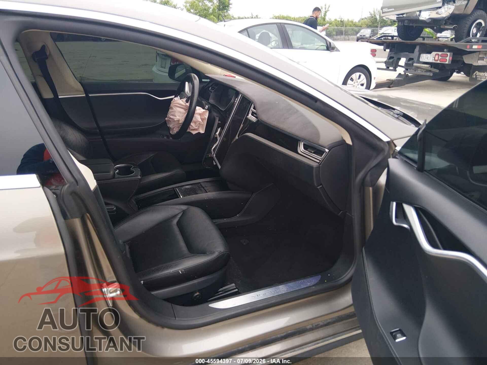 TESLA MODEL S 2015 - 5YJSA1H2XFF092648