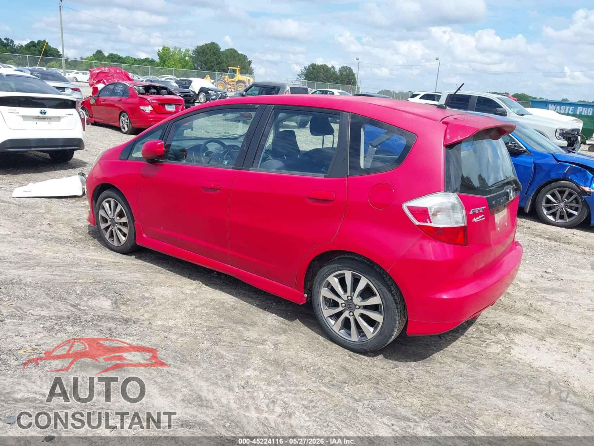 HONDA FIT 2013 - JHMGE8H55DC071292