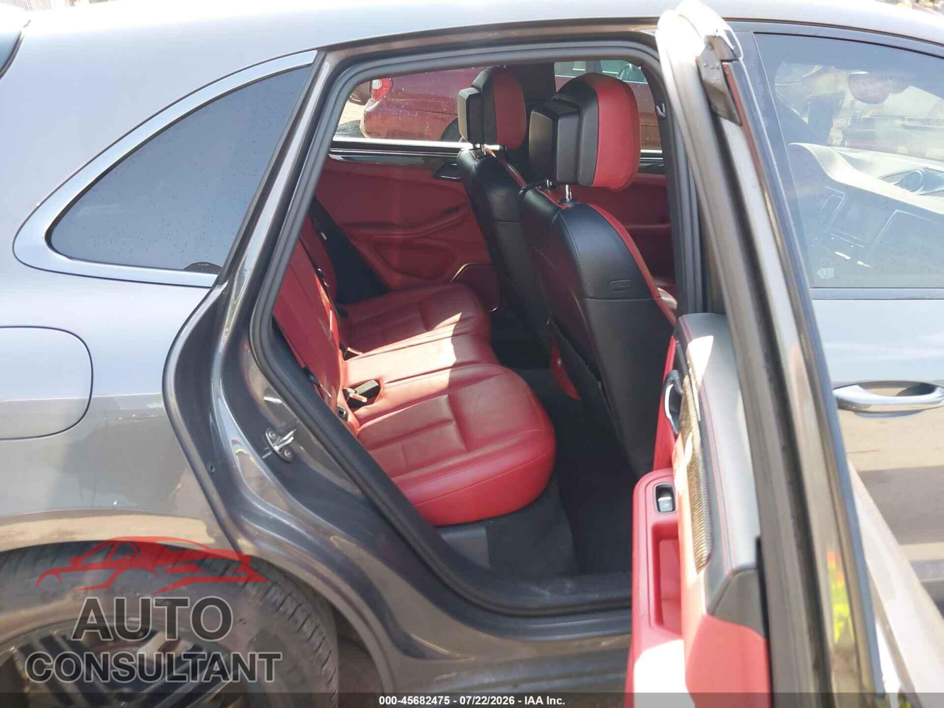 PORSCHE MACAN 2015 - WP1AB2A59FLB67614