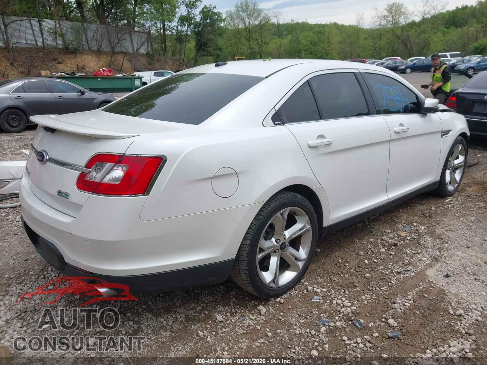 FORD TAURUS 2011 - 1FAHP2KT7BG103188