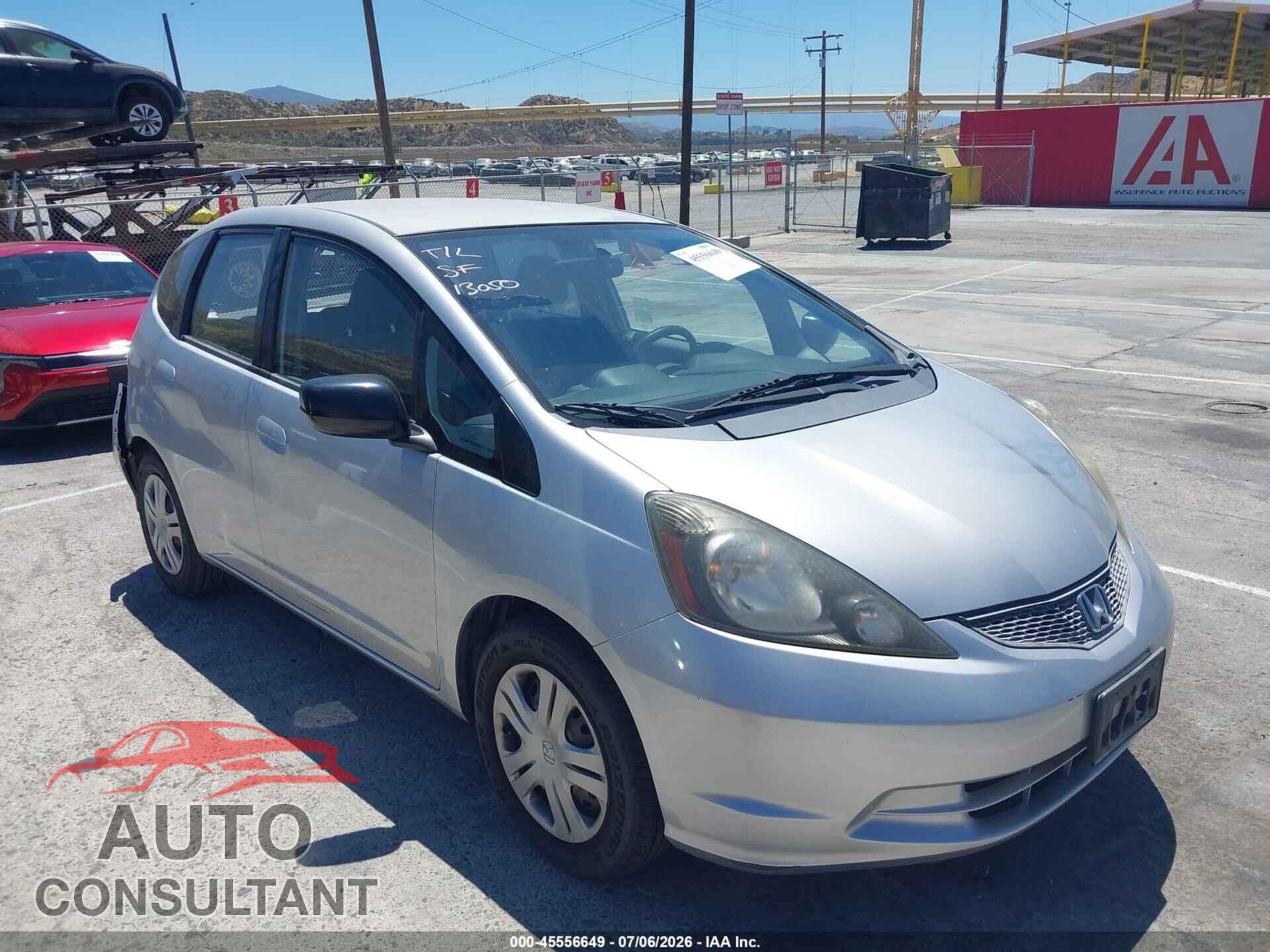 HONDA FIT 2011 - JHMGE8H38BC028206
