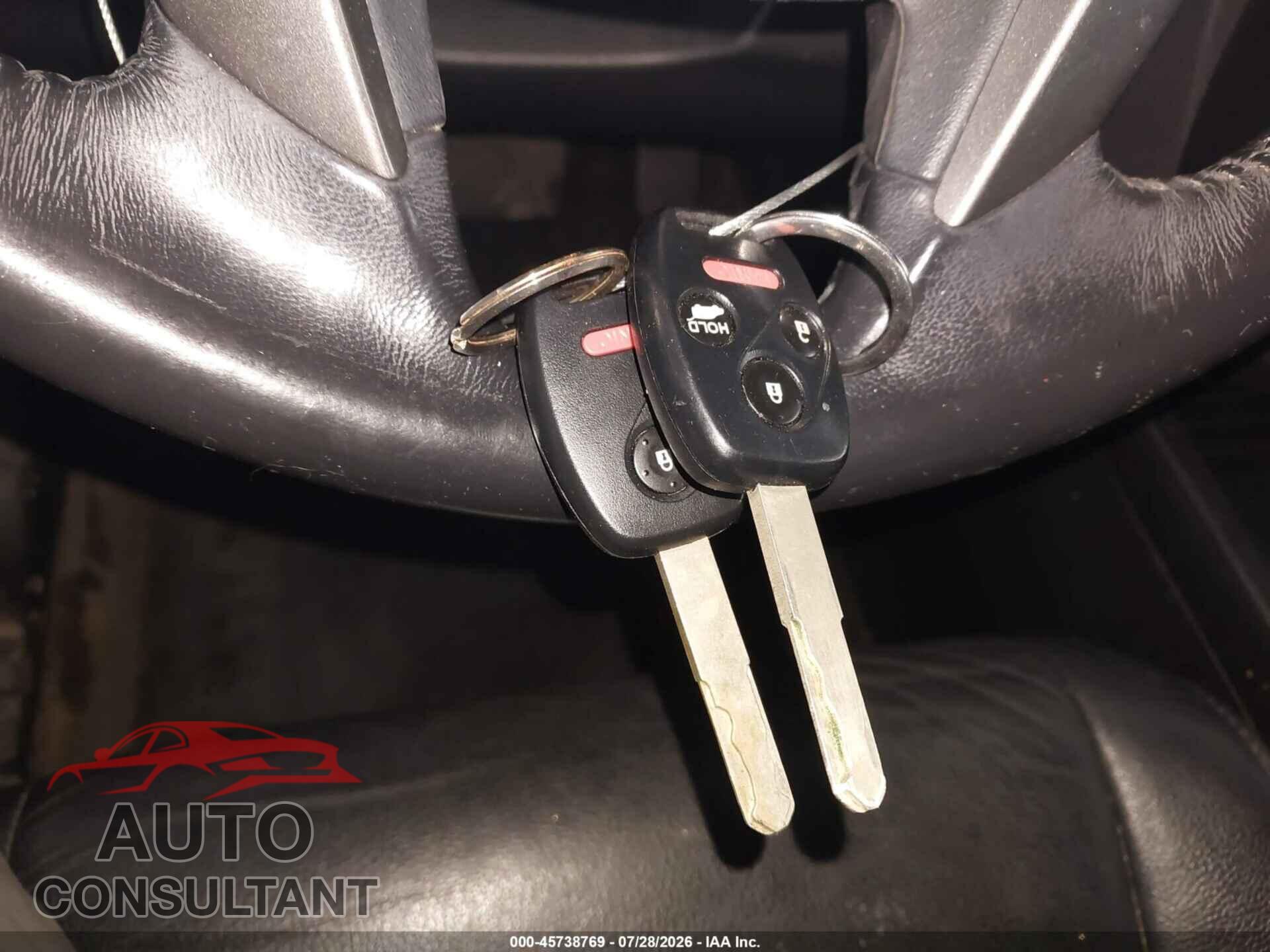 HONDA PILOT 2013 - 5FNYF4H93DB069087