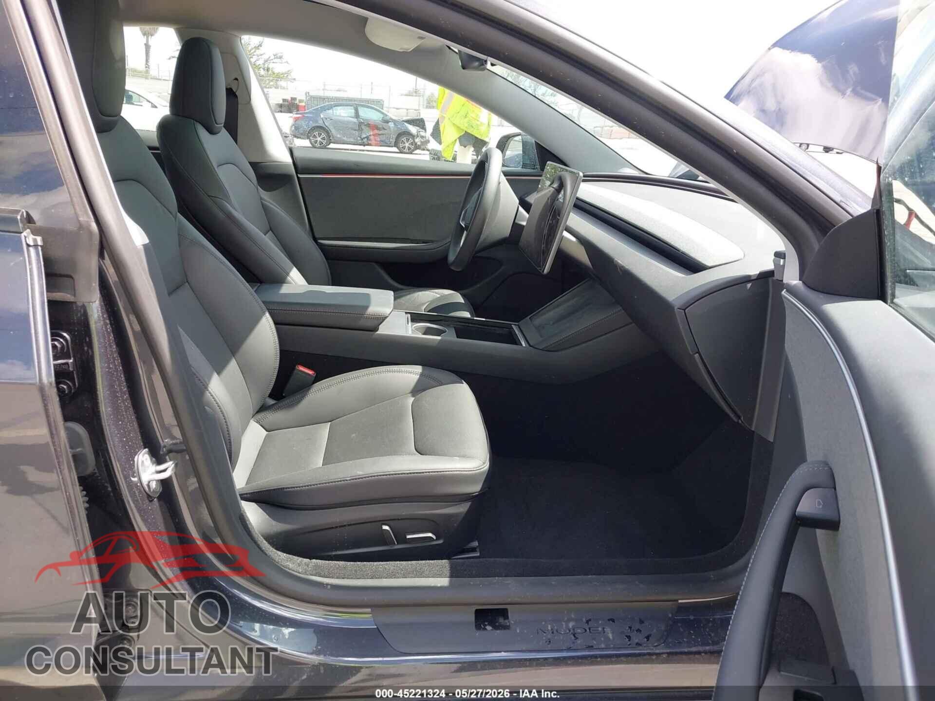 TESLA MODEL 3 2025 - 5YJ3E1EA1SF920925