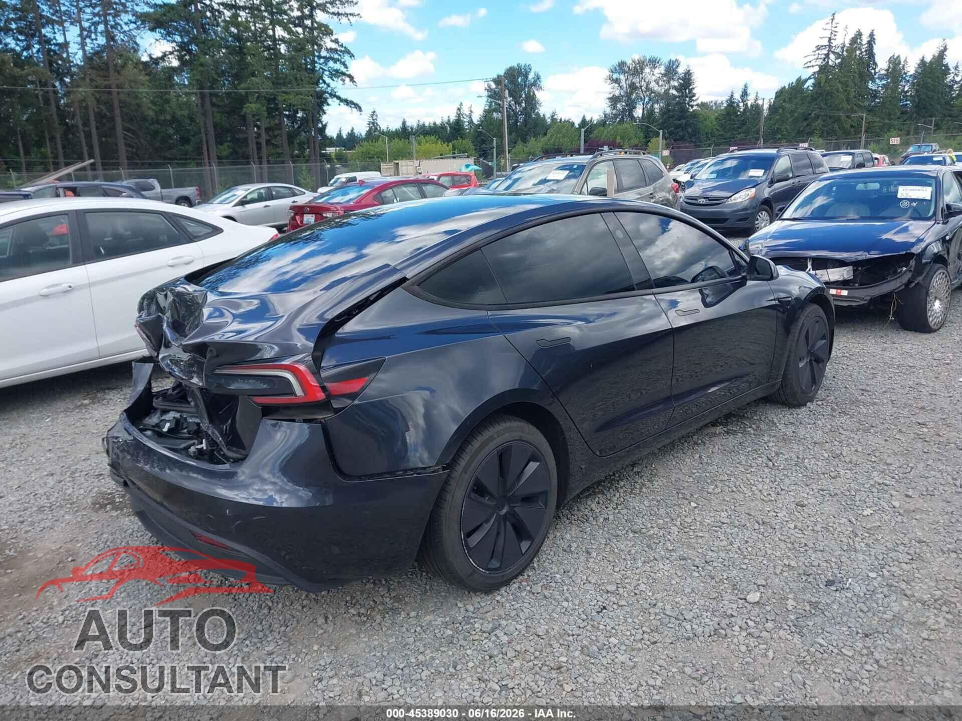 TESLA MODEL 3 2025 - 5YJ3E1EA8SF978028