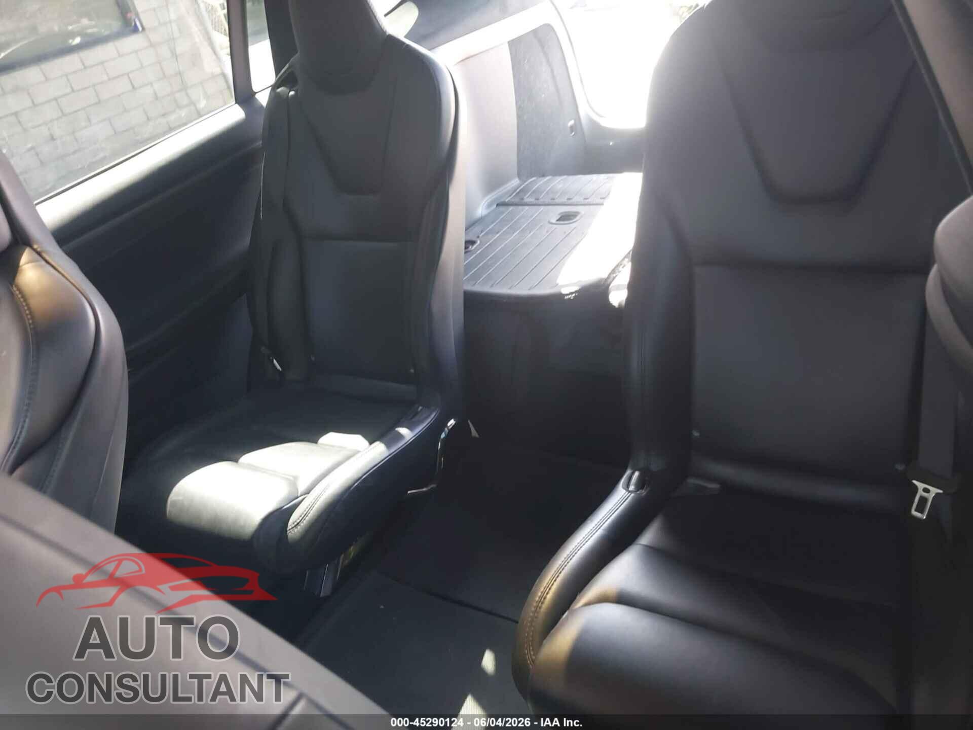 TESLA MODEL X 2018 - 5YJXCBE21JF128634