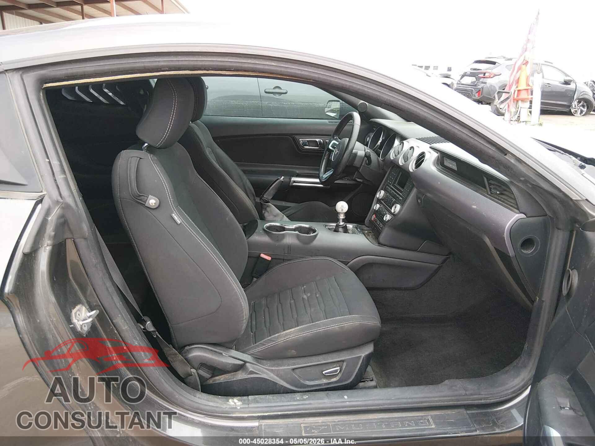 FORD MUSTANG 2017 - 1FA6P8CF8H5344247