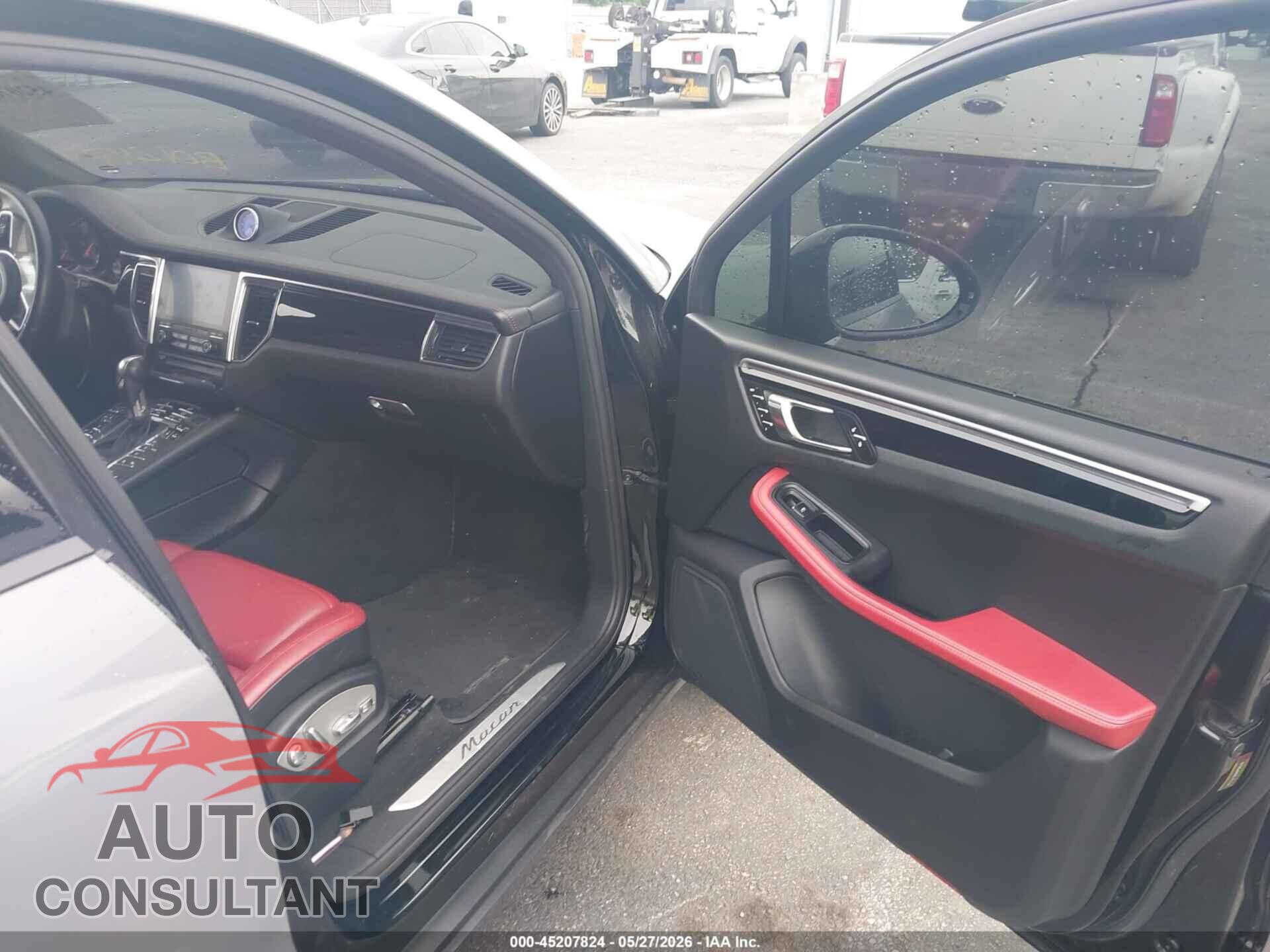 PORSCHE MACAN 2017 - WP1AA2A50HLB01247