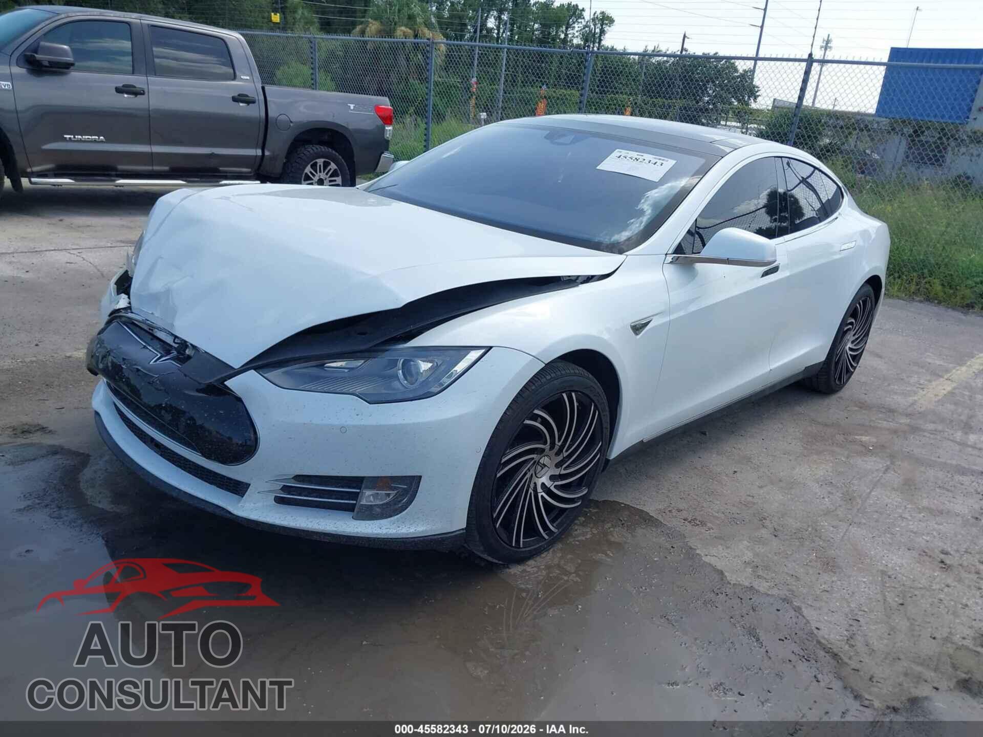 TESLA MODEL S 2015 - 5YJSA1E24FF109223