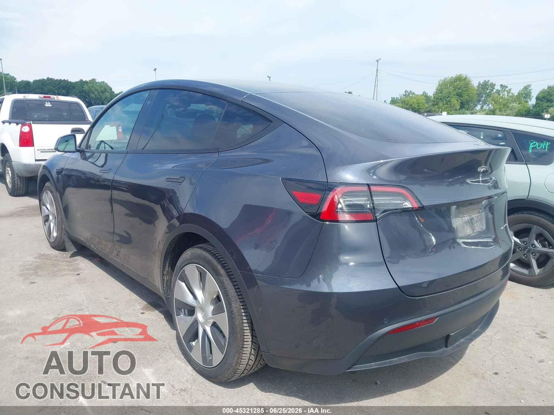 TESLA MODEL Y 2022 - 7SAYGAEE0NF377366