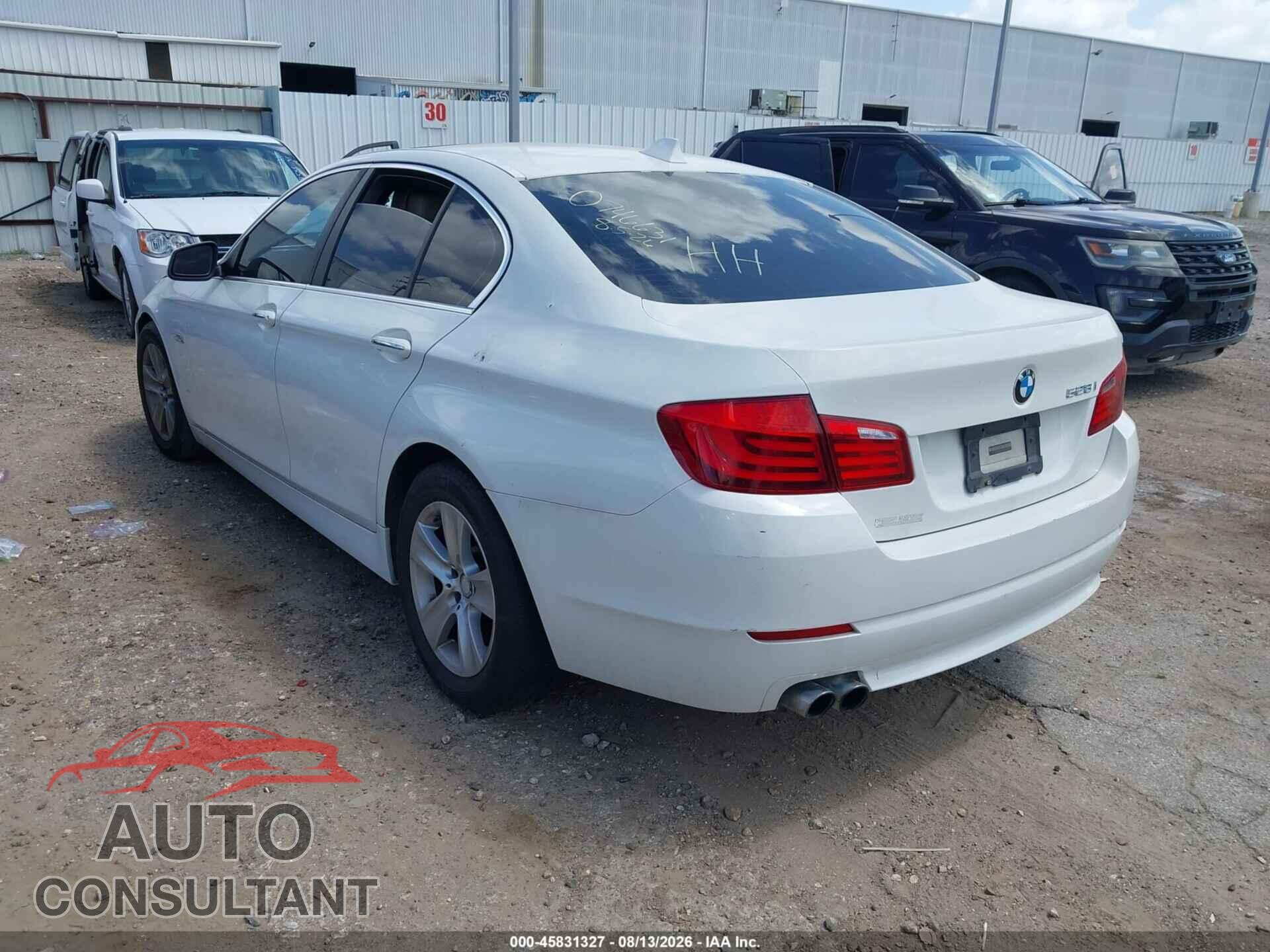 BMW 528I 2011 - WBAFR1C5XBC746631