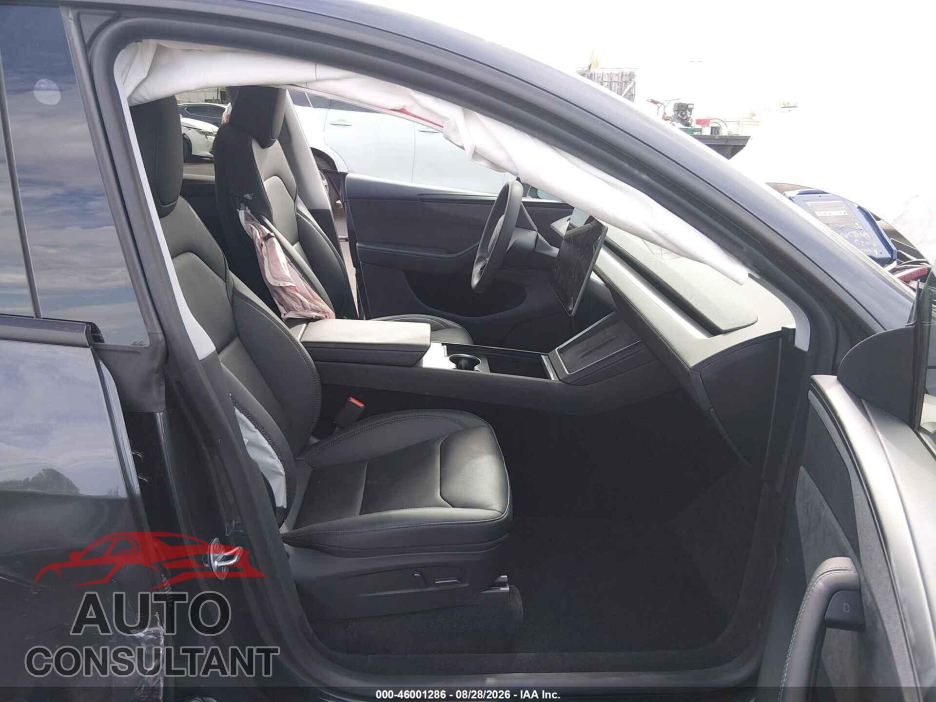 TESLA MODEL Y 2026 - 7SAYGDED4TA489610