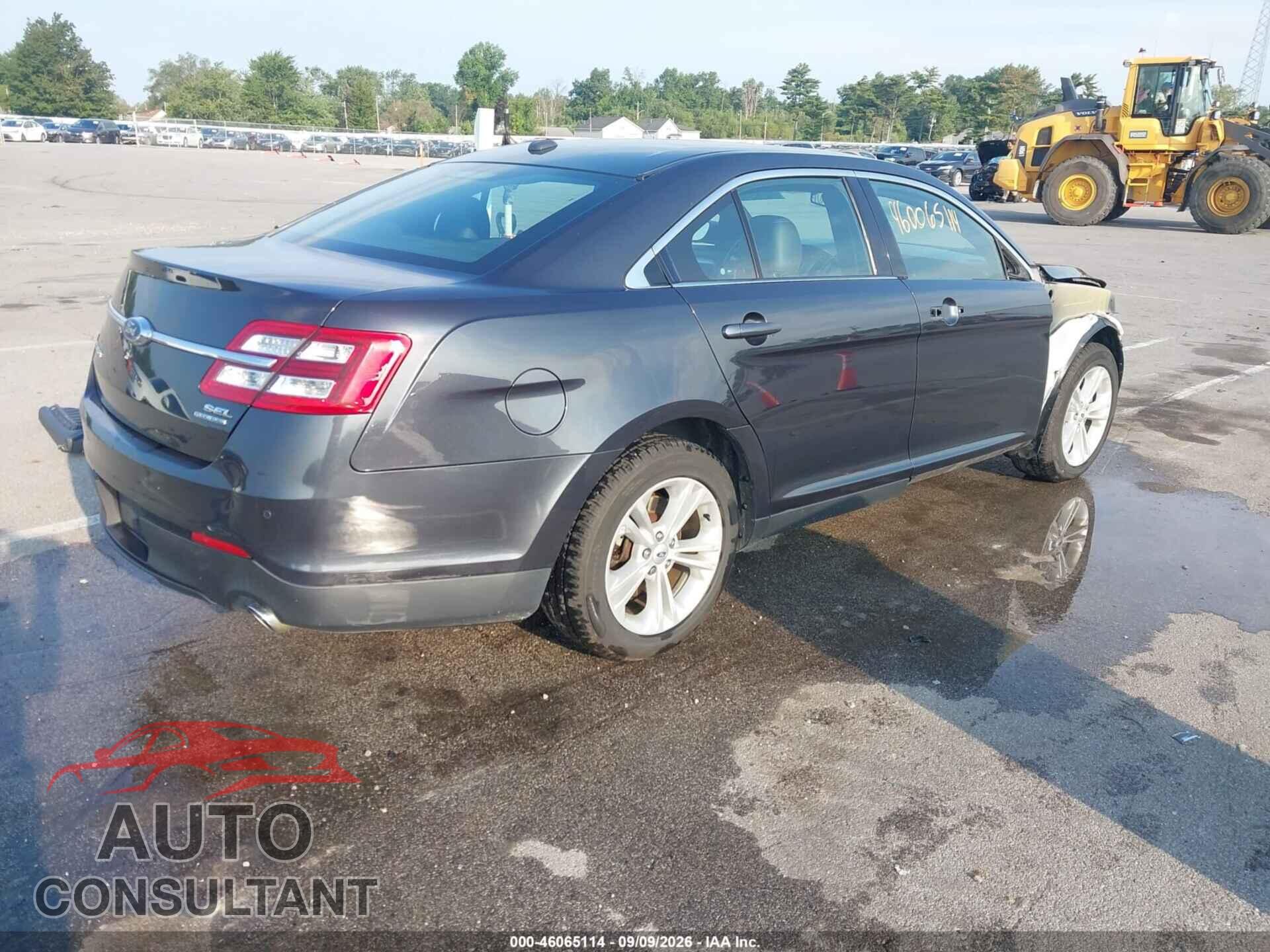 FORD TAURUS 2017 - 1FAHP2E88HG114541
