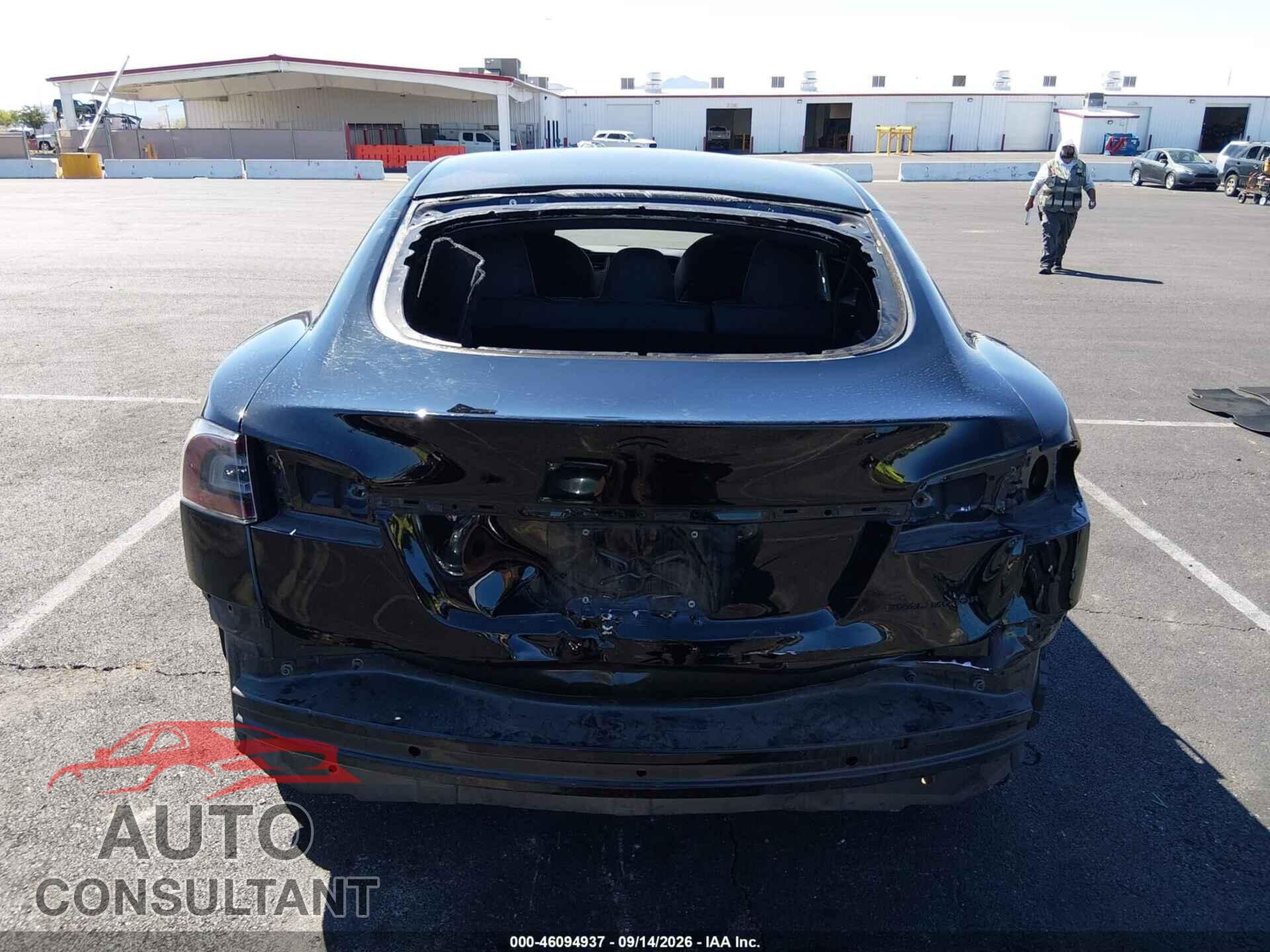 TESLA MODEL S 2021 - 5YJSA1E29MF424516