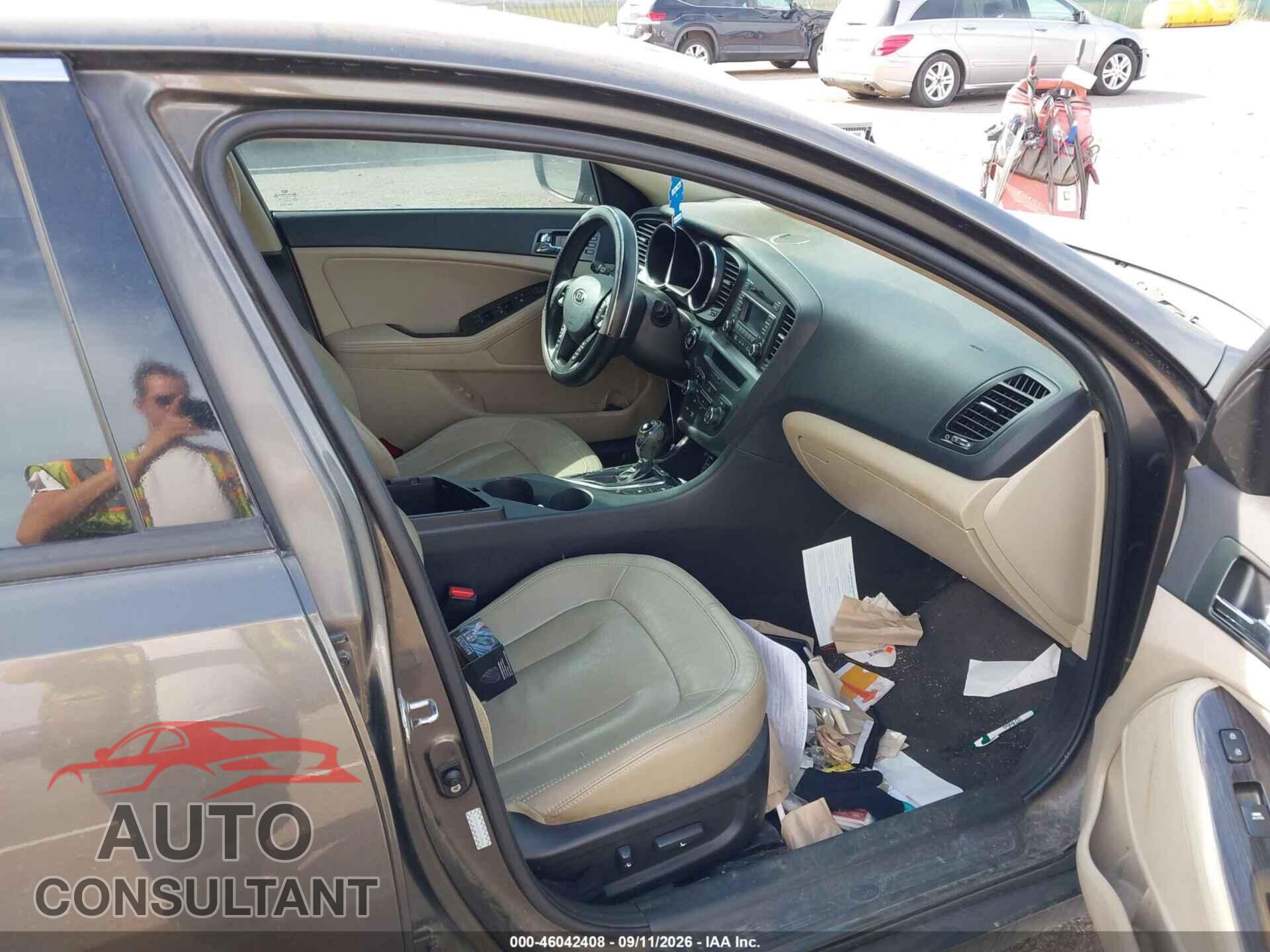 KIA OPTIMA 2011 - KNAGN4A72B5113860