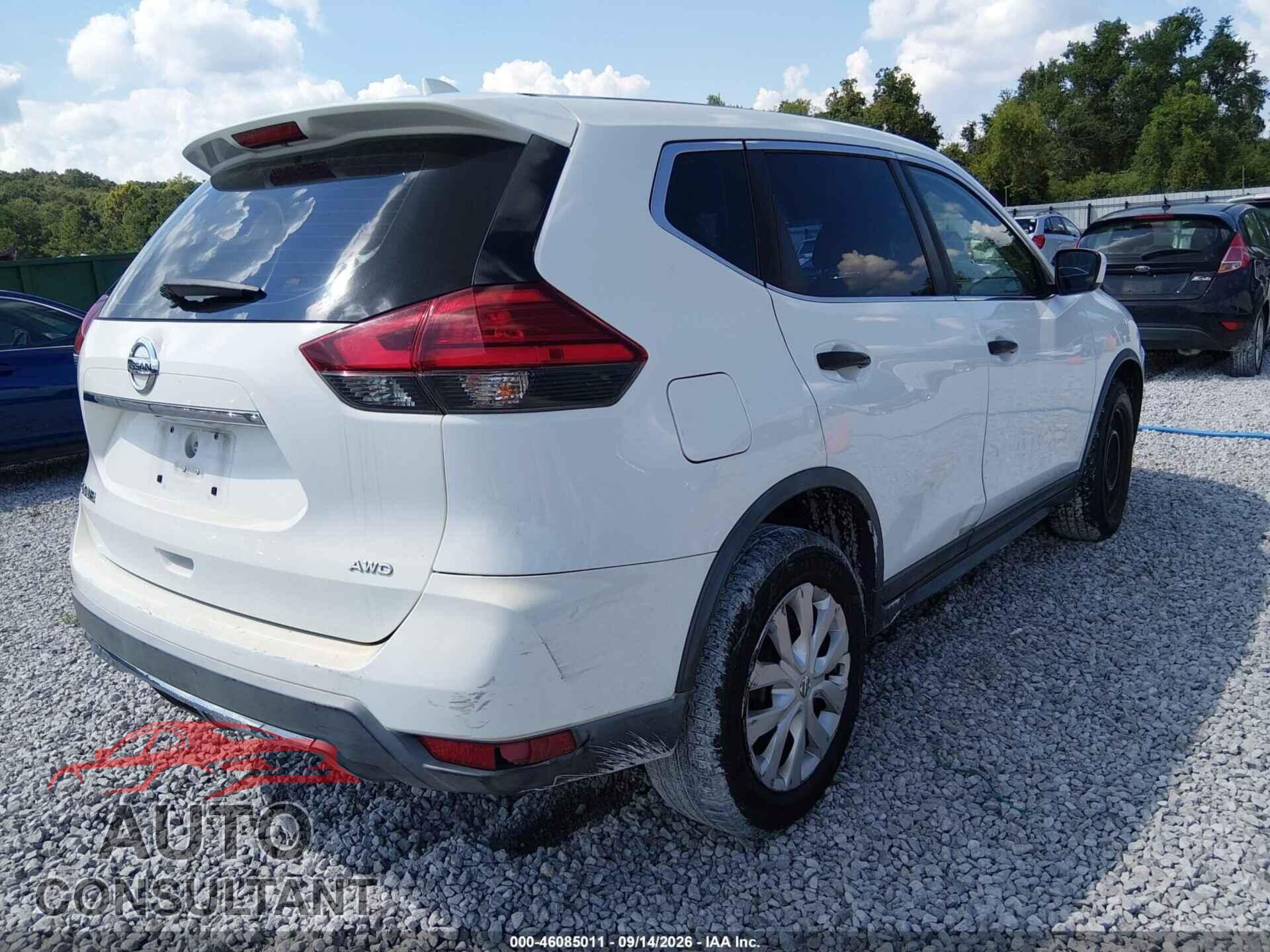 NISSAN ROGUE 2017 - KNMAT2MV7HP556855