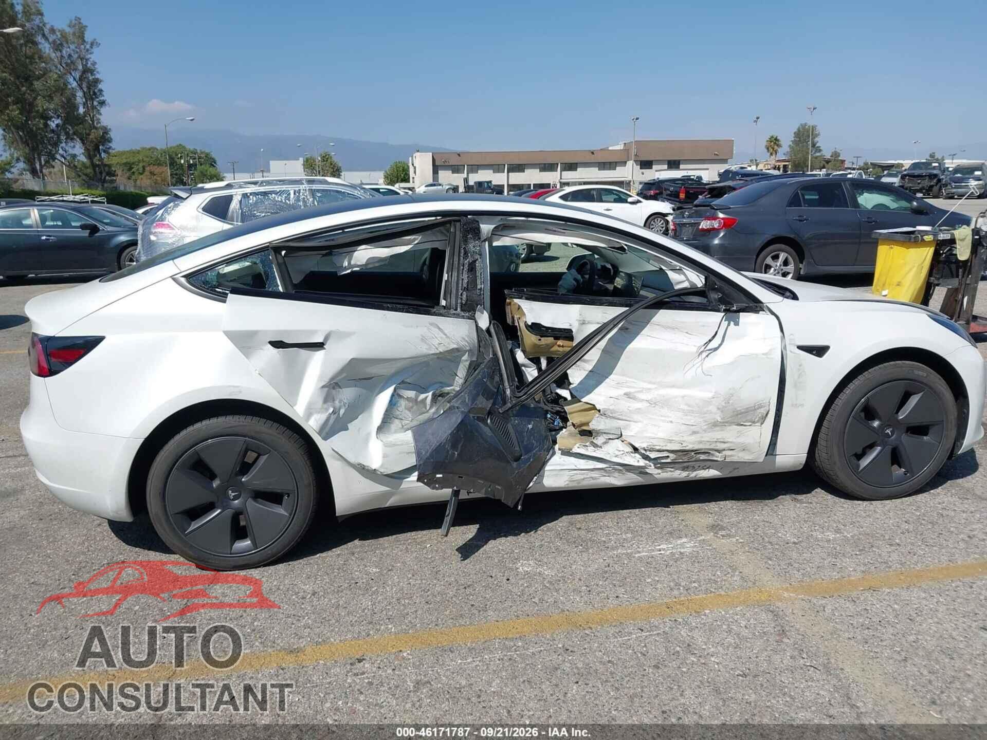 TESLA MODEL 3 2023 - 5YJ3E1EA4PF565370